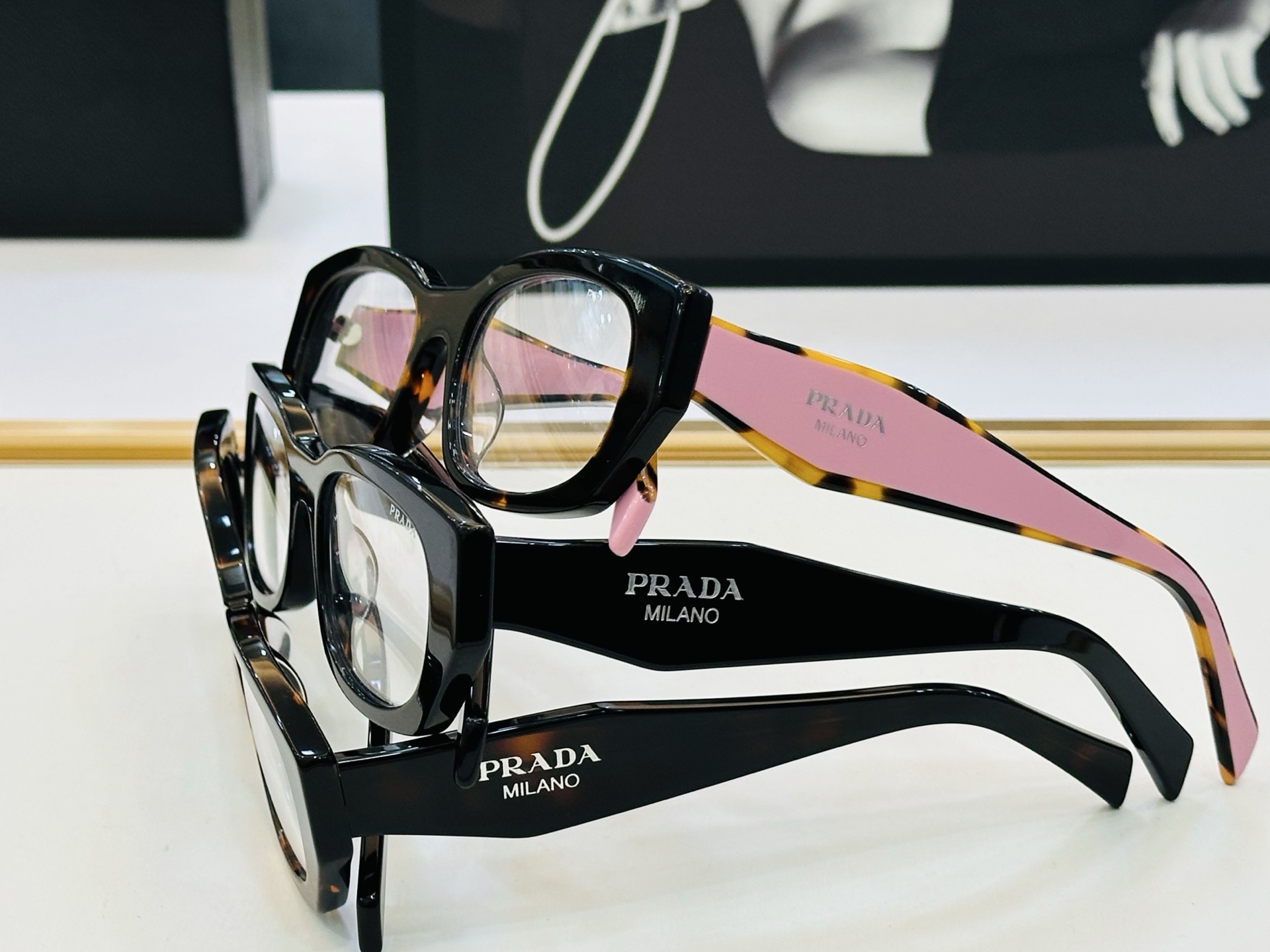 🔺PRAD*🔻普家 PRB05S Size：52口19-145 眼镜系列堪称精湛制作 彰显独特个 C最新