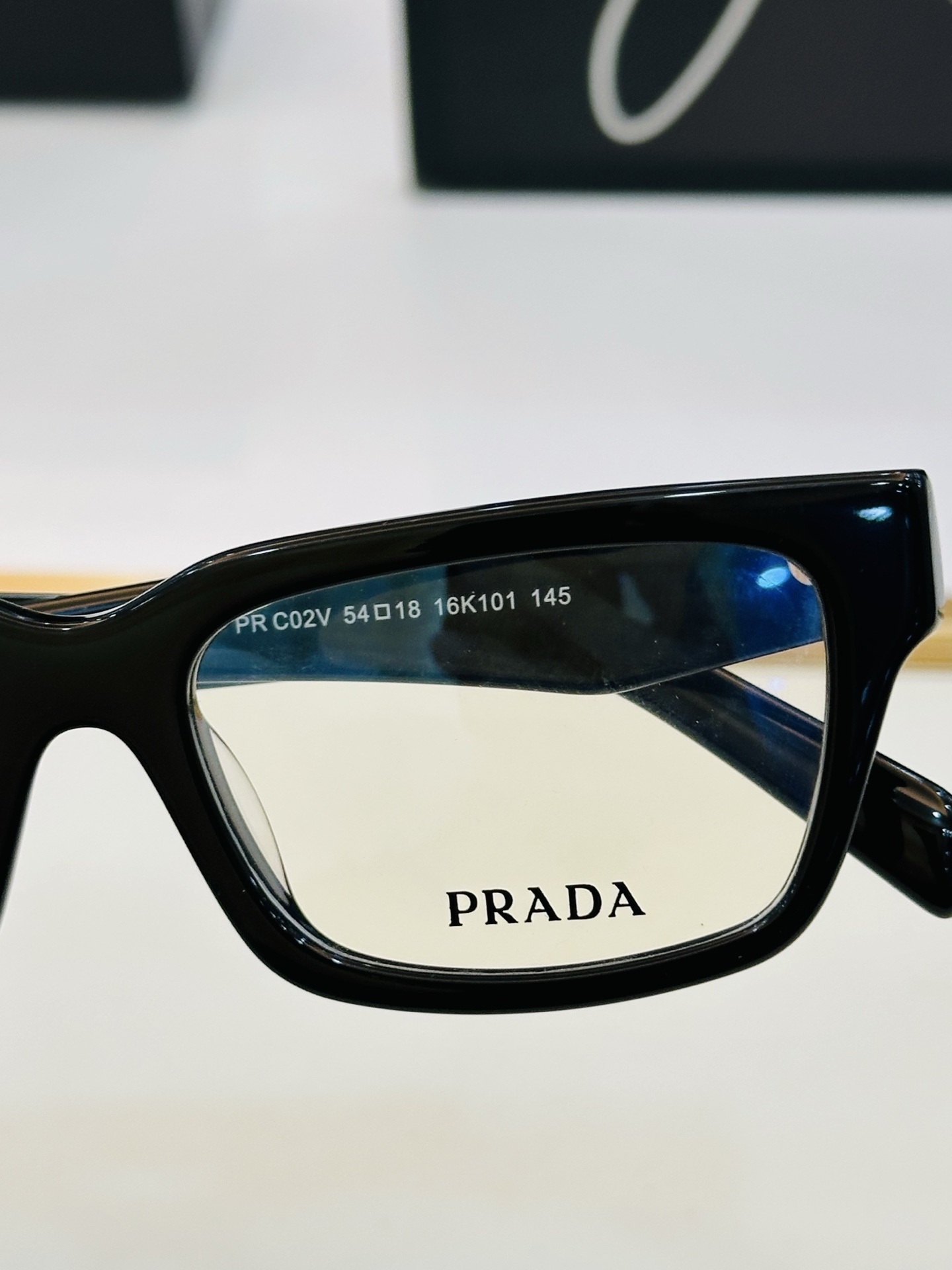 🔺PRAD*🔻普家 PR C02V Size：54口18-145 眼镜系列堪称精湛制作 彰显独特个 一最