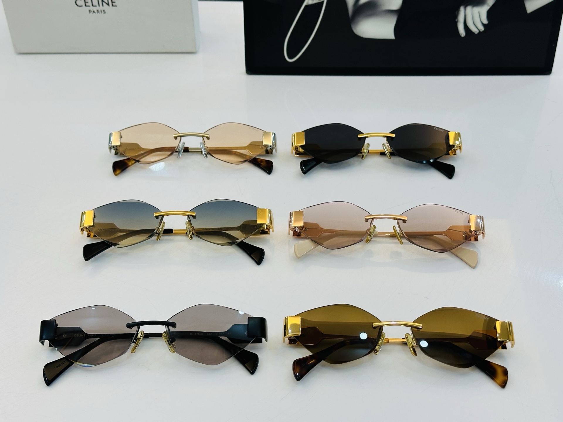 【CELINE】赛琳 CL1575LU Size：57口17-145 一直热销的款式 欧美风 光泽度好 