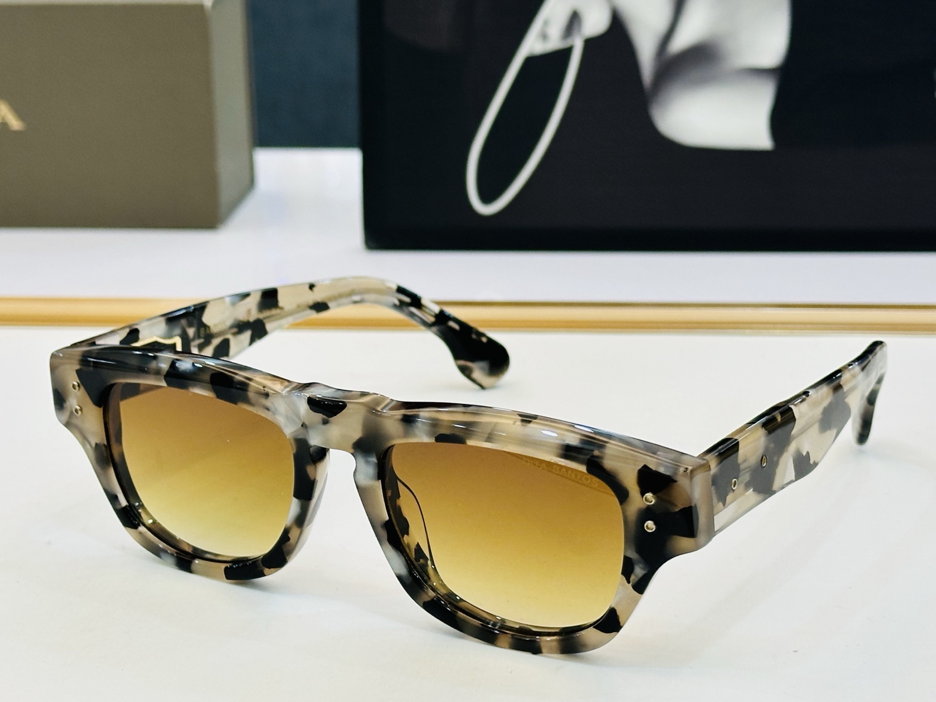 官网款 DlT* 迪塔 DTS723 Size：51口20-151 意大利最新原单货 [得意][得意]男