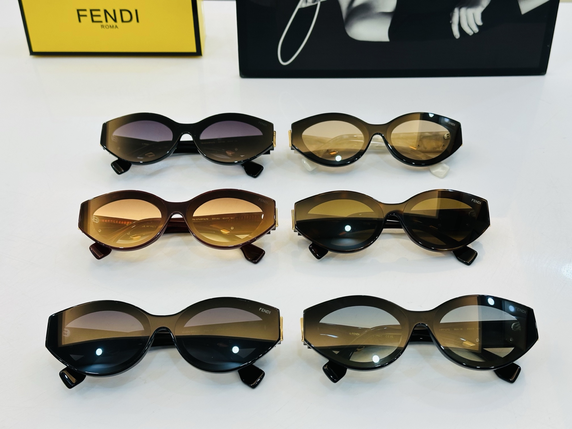 。新款FEND* FOL127 Size：63口15-140 🎁芬家 😀👏时尚经典 D太阳镜