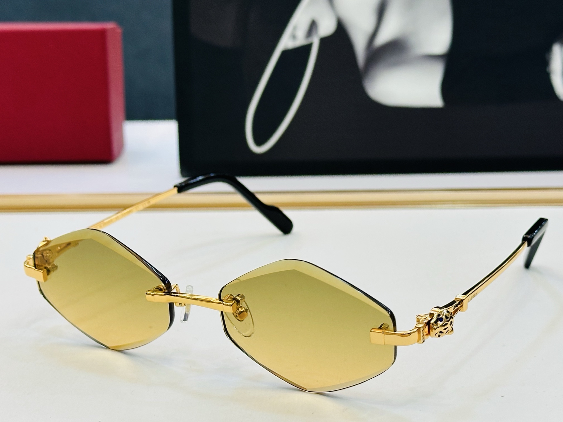 Cartie* 卡家 CT01839 太阳镜 Size：56口18-145 工艺精湛气质十足！bm男女同