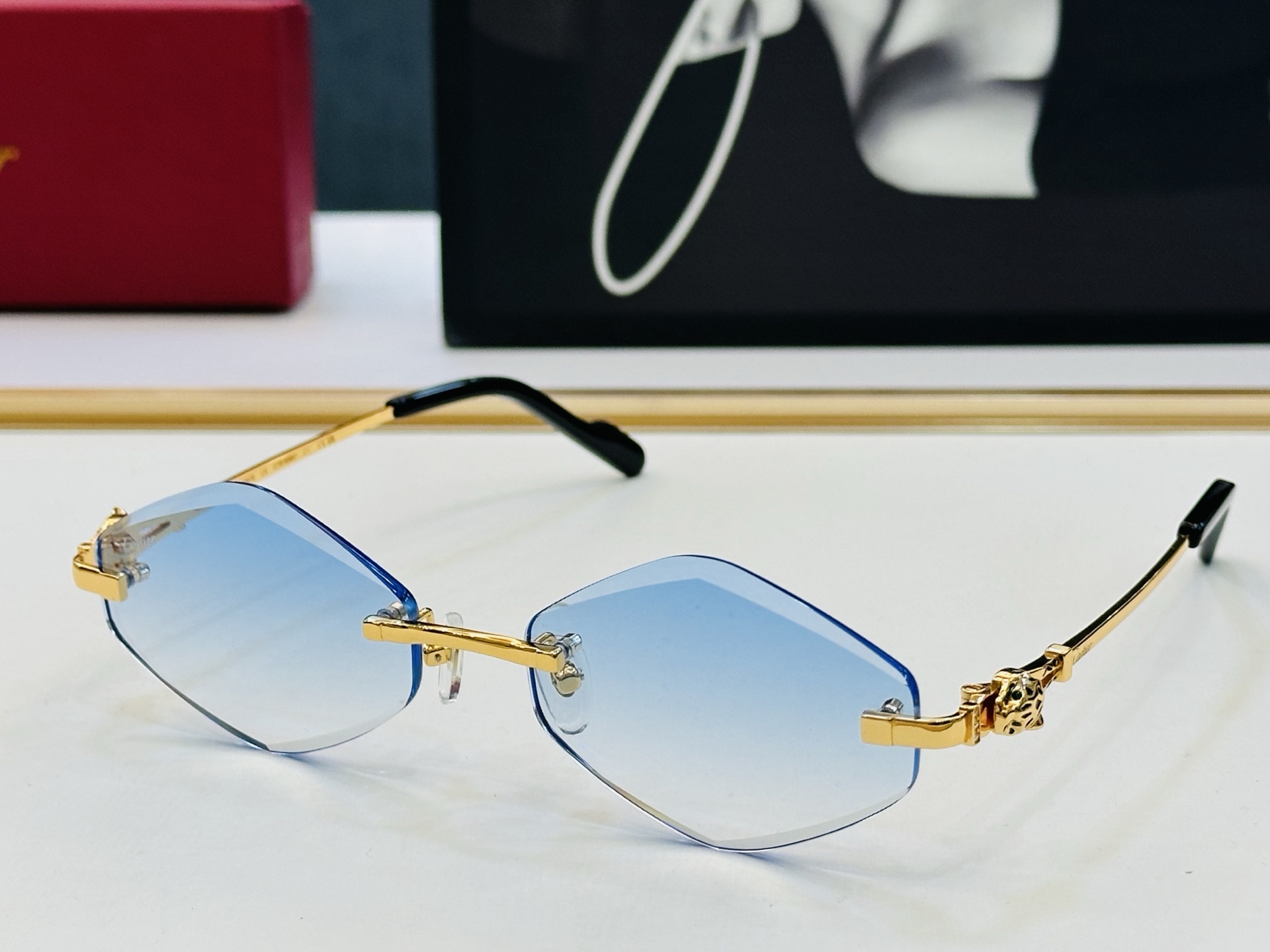 Cartie* 卡家 CT01839 太阳镜 Size：56口18-145 工艺精湛气质十足！bm男女同