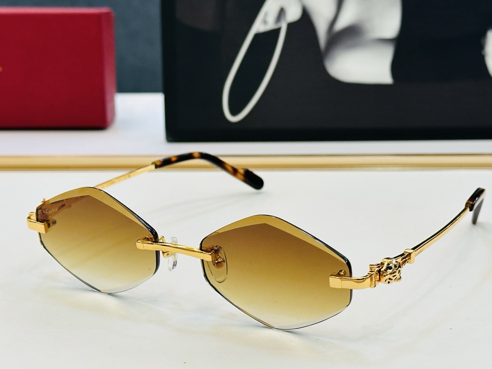 Cartie* 卡家 CT01839 太阳镜 Size：56口18-145 工艺精湛气质十足！bm男女同