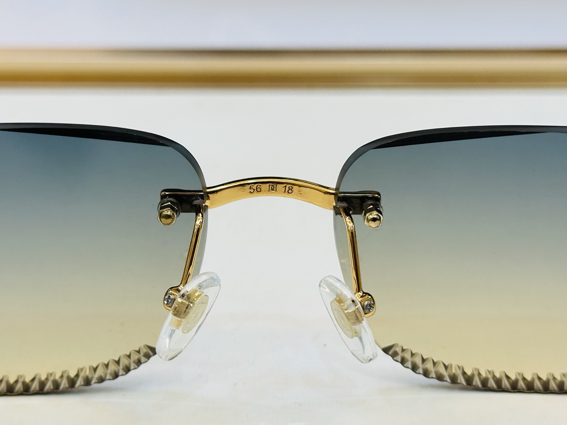 Cartie* 卡家 CT01837 太阳镜 Size：56口18-145 工艺精湛气质十足！bm男女同