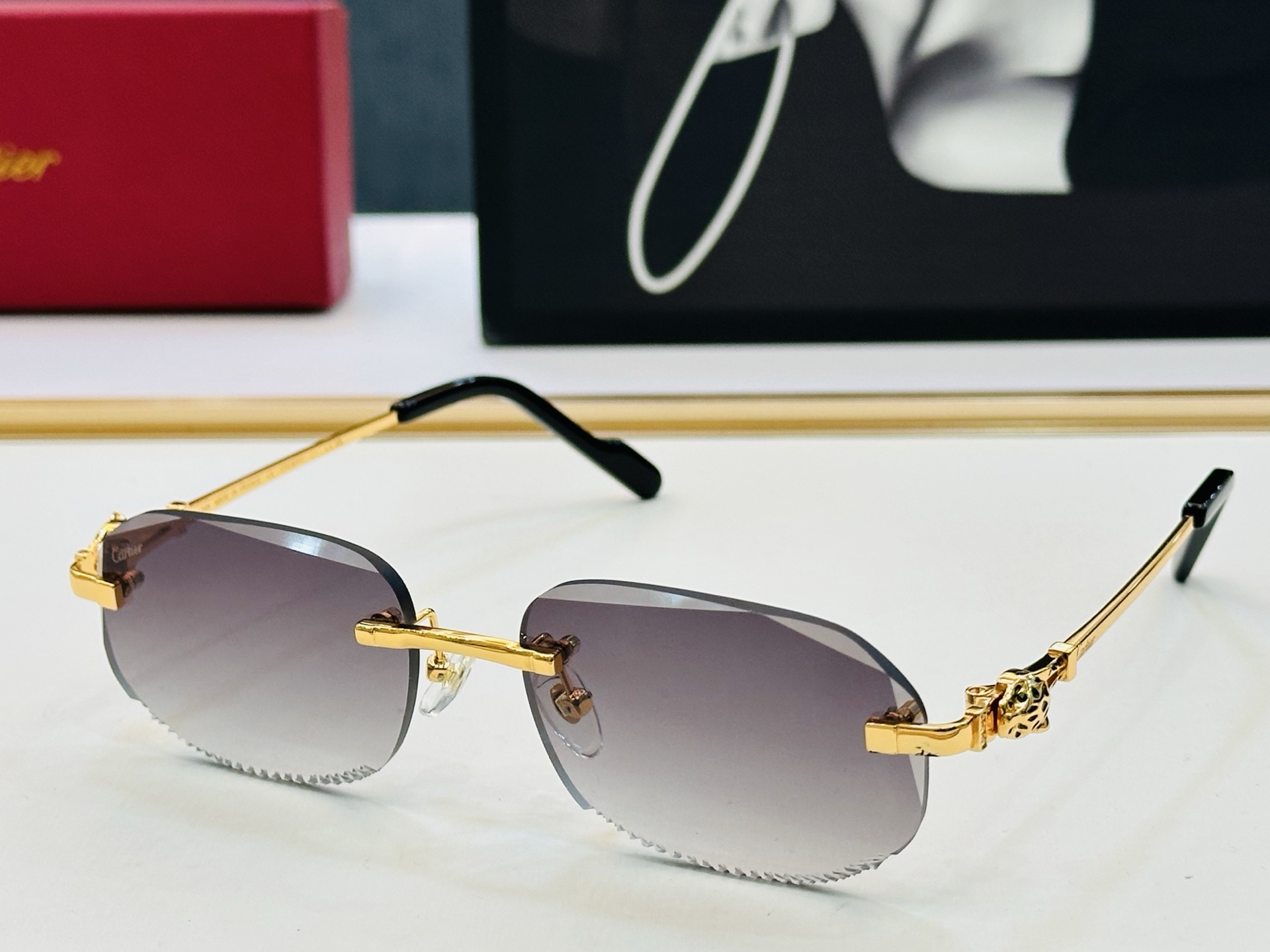 Cartie* 卡家 CT01837 太阳镜 Size：56口18-145 工艺精湛气质十足！bm男女同