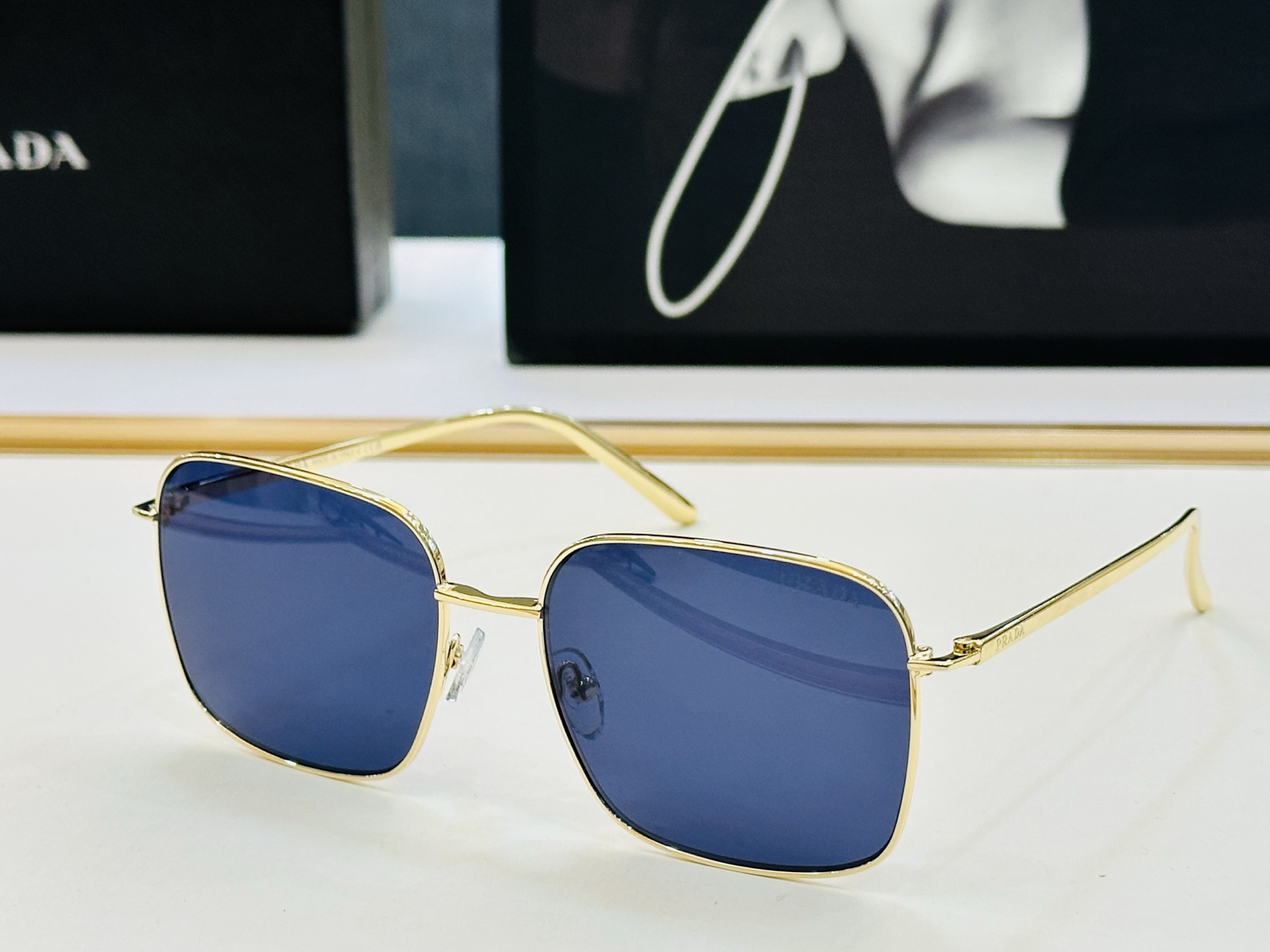 🔺PRAD*🔻普家 PRC54 Size：57口17-140 眼镜系列堪称精湛制作 彰显独特个性 J最新