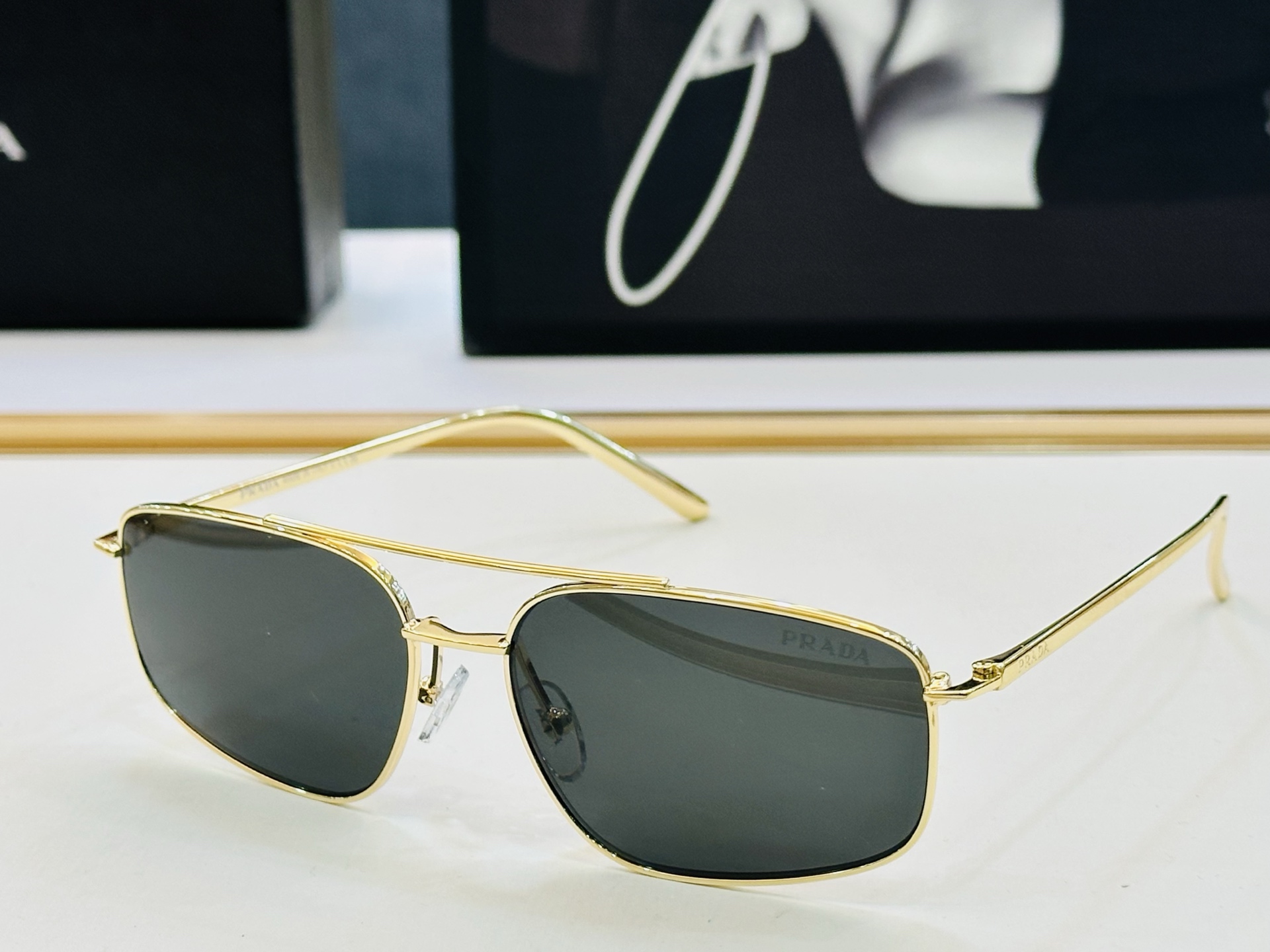 🔺PRAD*🔻普家 PRC51S Size：58口15-140 眼镜系列堪称精湛制作 彰显独特个性 J最