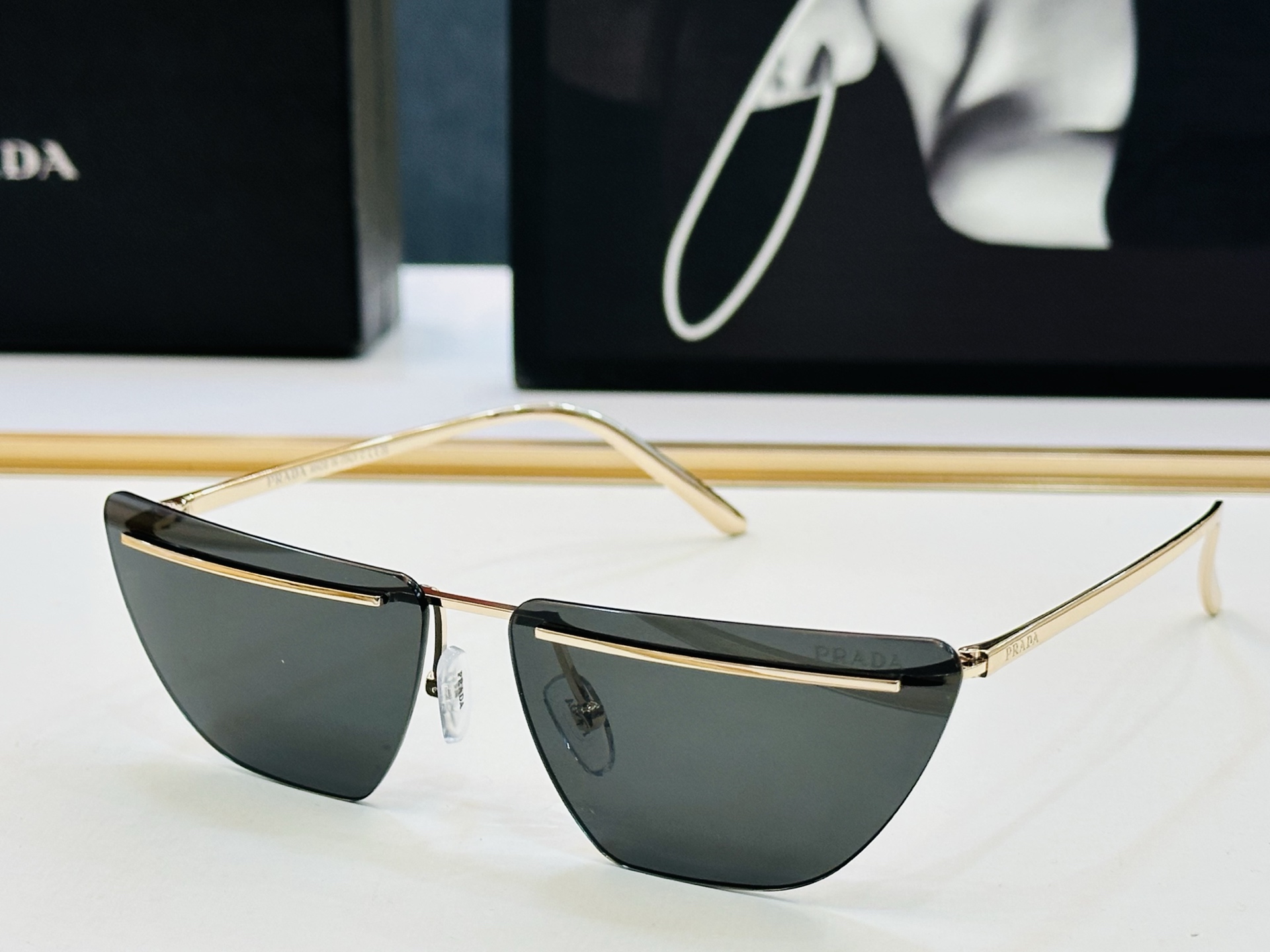 🔺PRAD*🔻普家 PRC52S Size：64口14-140 眼镜系列堪称精湛制作 彰显独特个性 J最