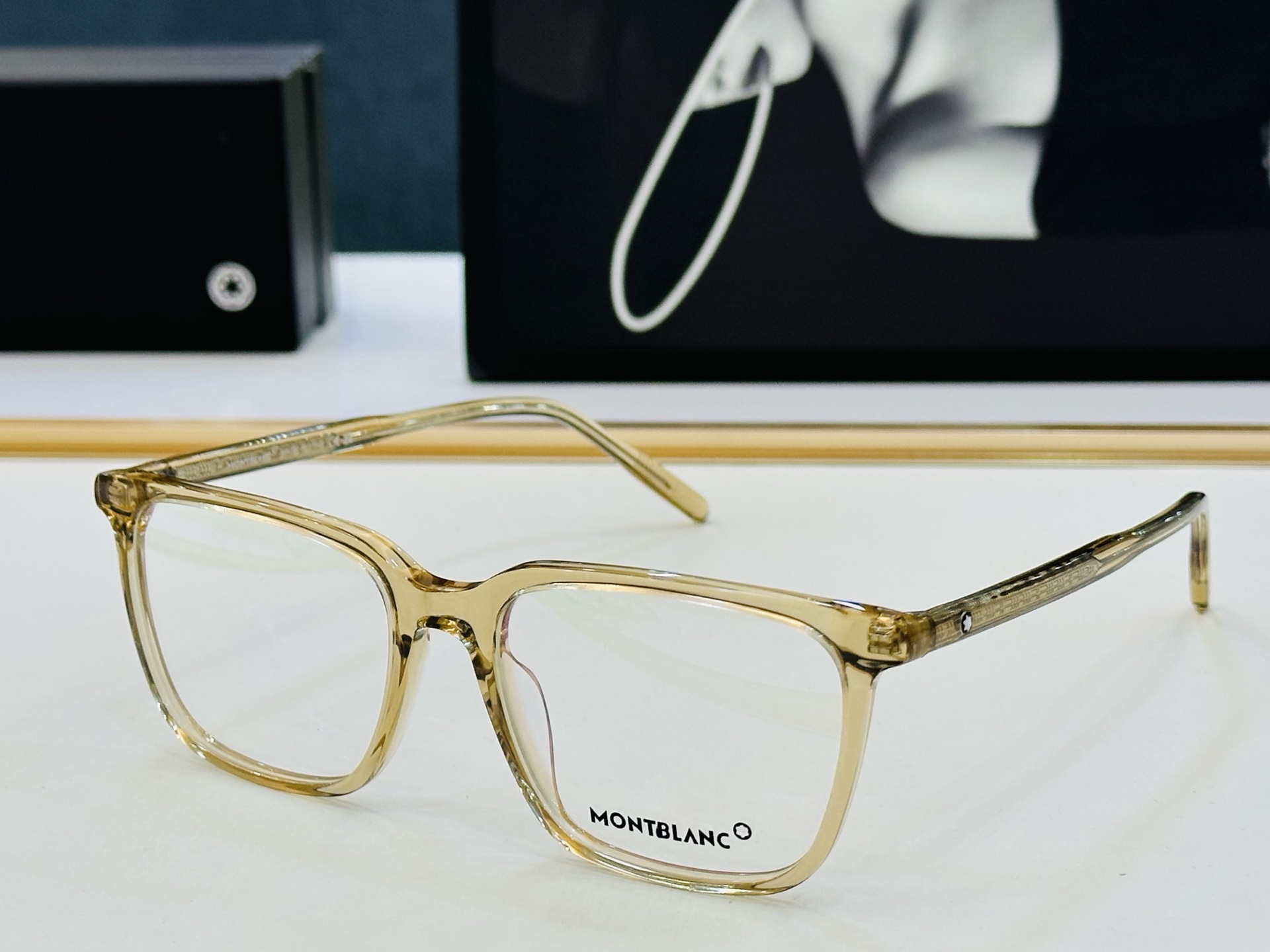 MB0011OA Size：54口17-145 🌤万宝龙 非常能彰显一个人的品味品质做工稳实 L 配光架