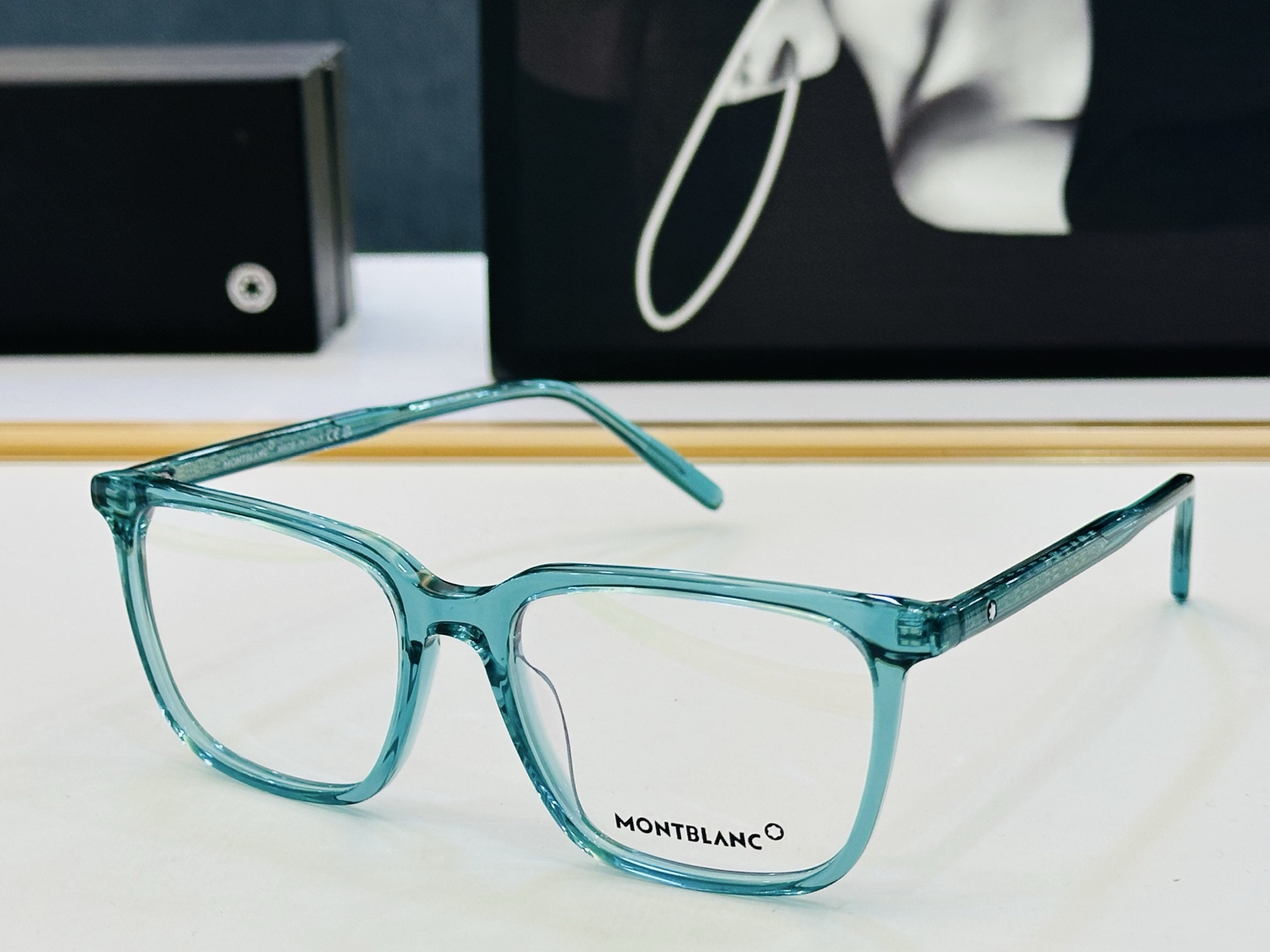 MB0011OA Size：54口17-145 🌤万宝龙 非常能彰显一个人的品味品质做工稳实 L 配光架