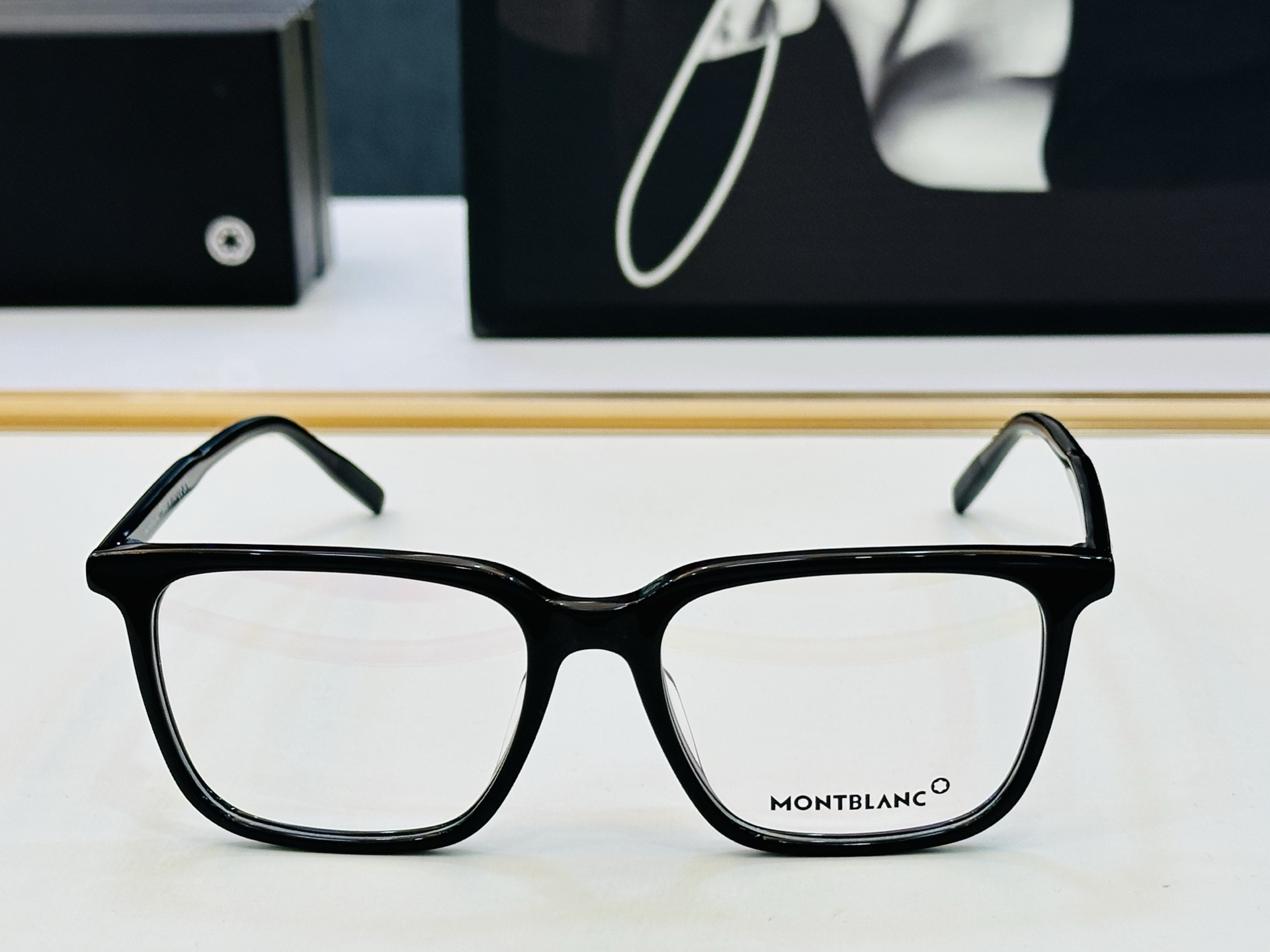 MB0011OA Size：54口17-145 🌤万宝龙 非常能彰显一个人的品味品质做工稳实 L 配光架