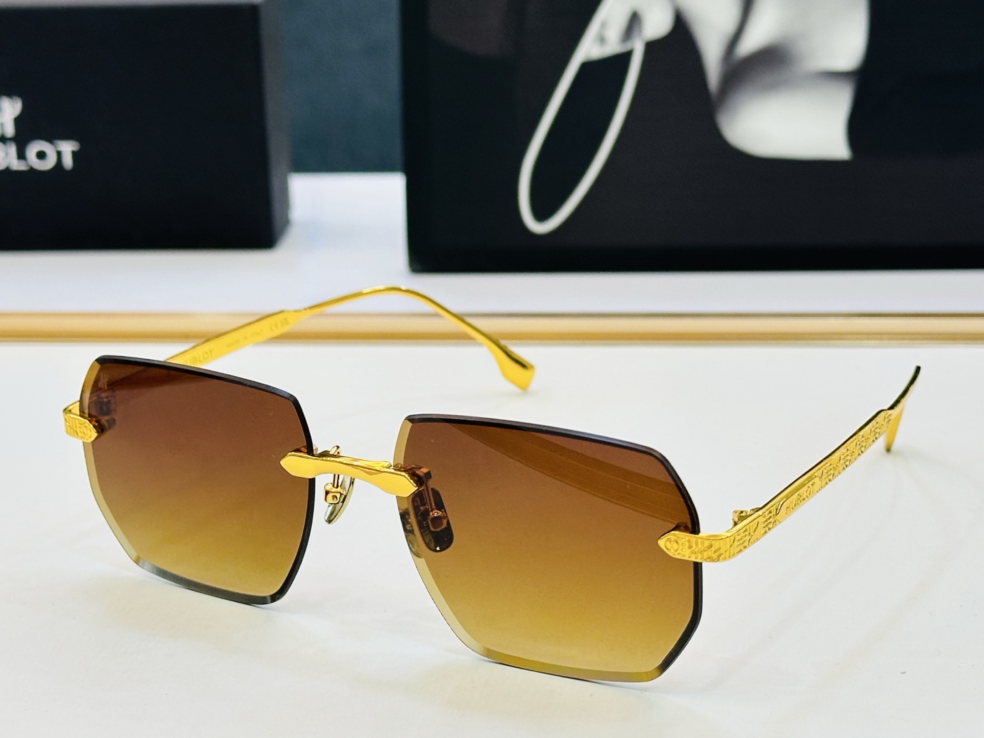 HUBLOT✨✨✨MODEL:H324 ✨✨SIZE： 58口18-145 ✨✨ L最新款