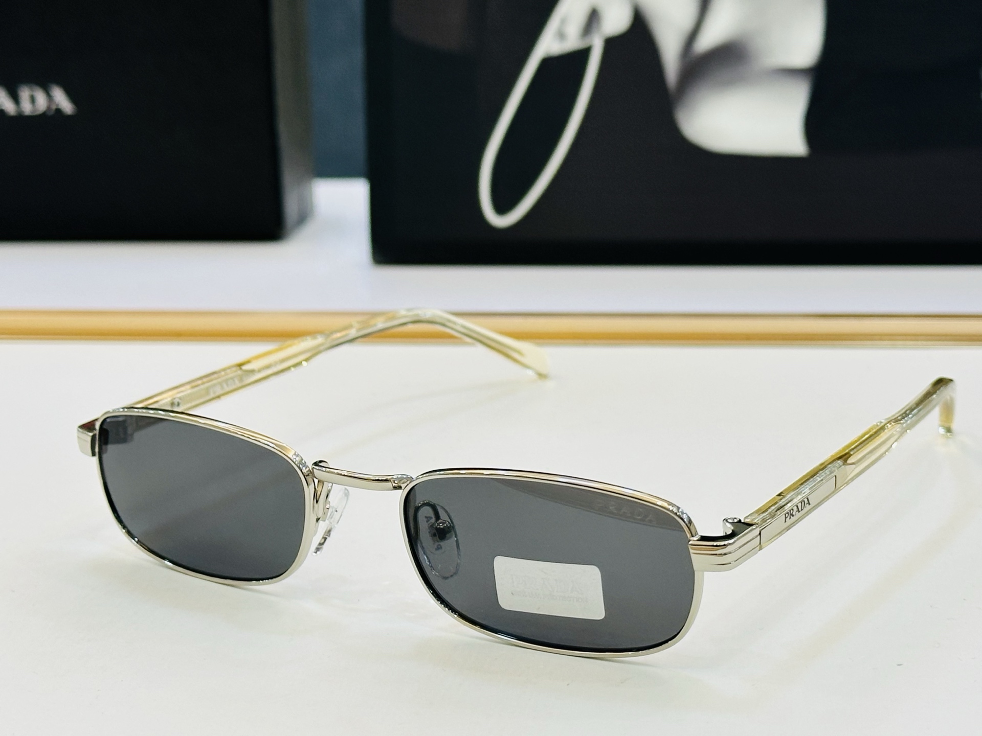 🔺PRAD*🔻普家 PRB54S Size：54口23-145 眼镜系列堪称精湛制作 彰显独特个性 F🌤