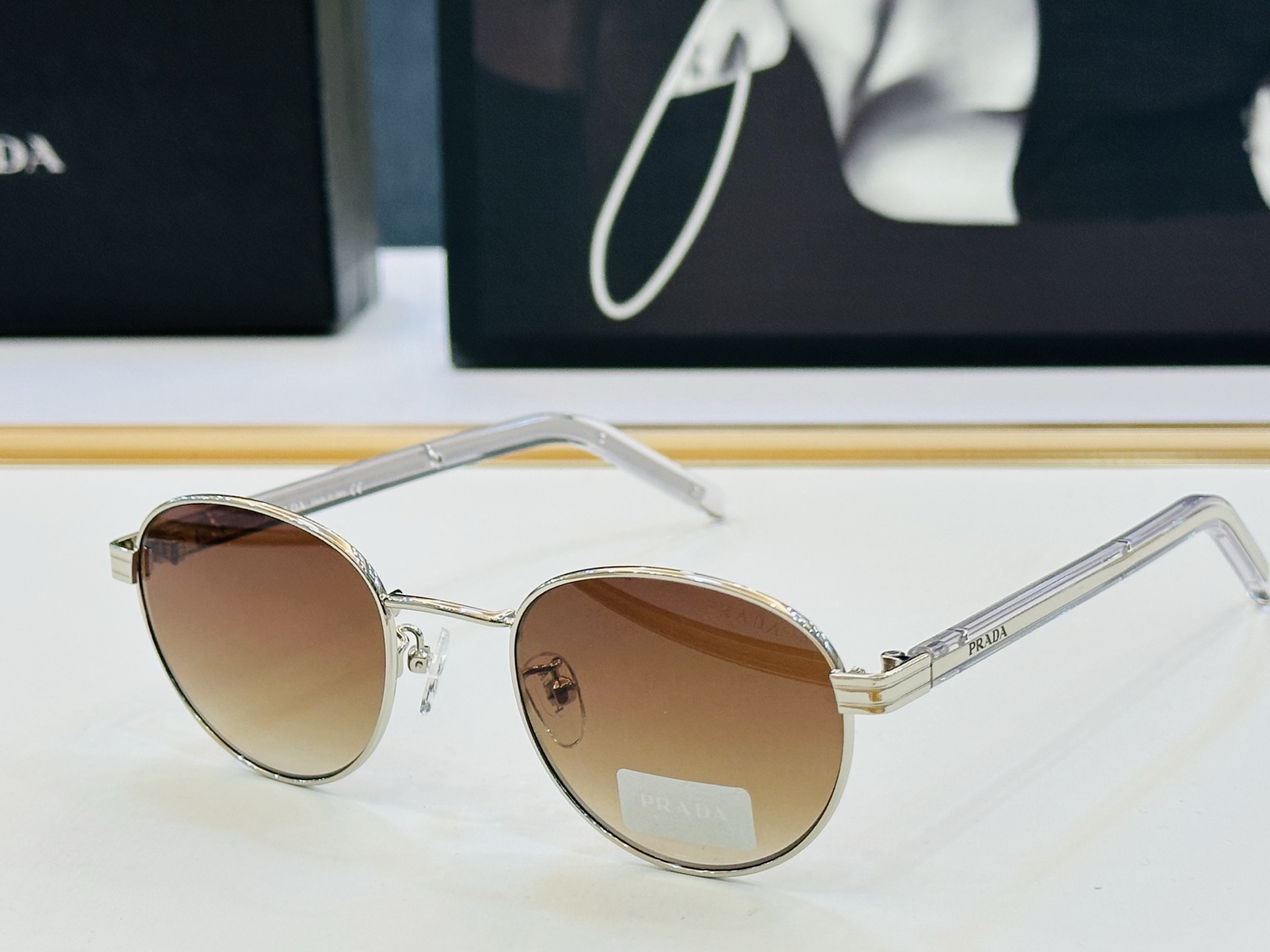 🔺PRAD*🔻普家 PRB52S Size：49口21-145 眼镜系列堪称精湛制作 彰显独特个性 F🌤