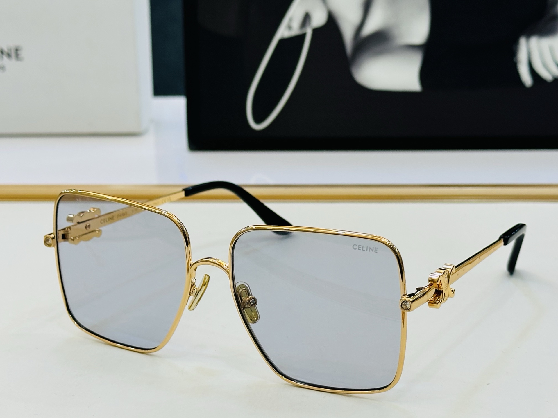 【CELINE】赛琳 CL42101U Size：60口17-143 一直热销的款式 欧美风 光泽度好 