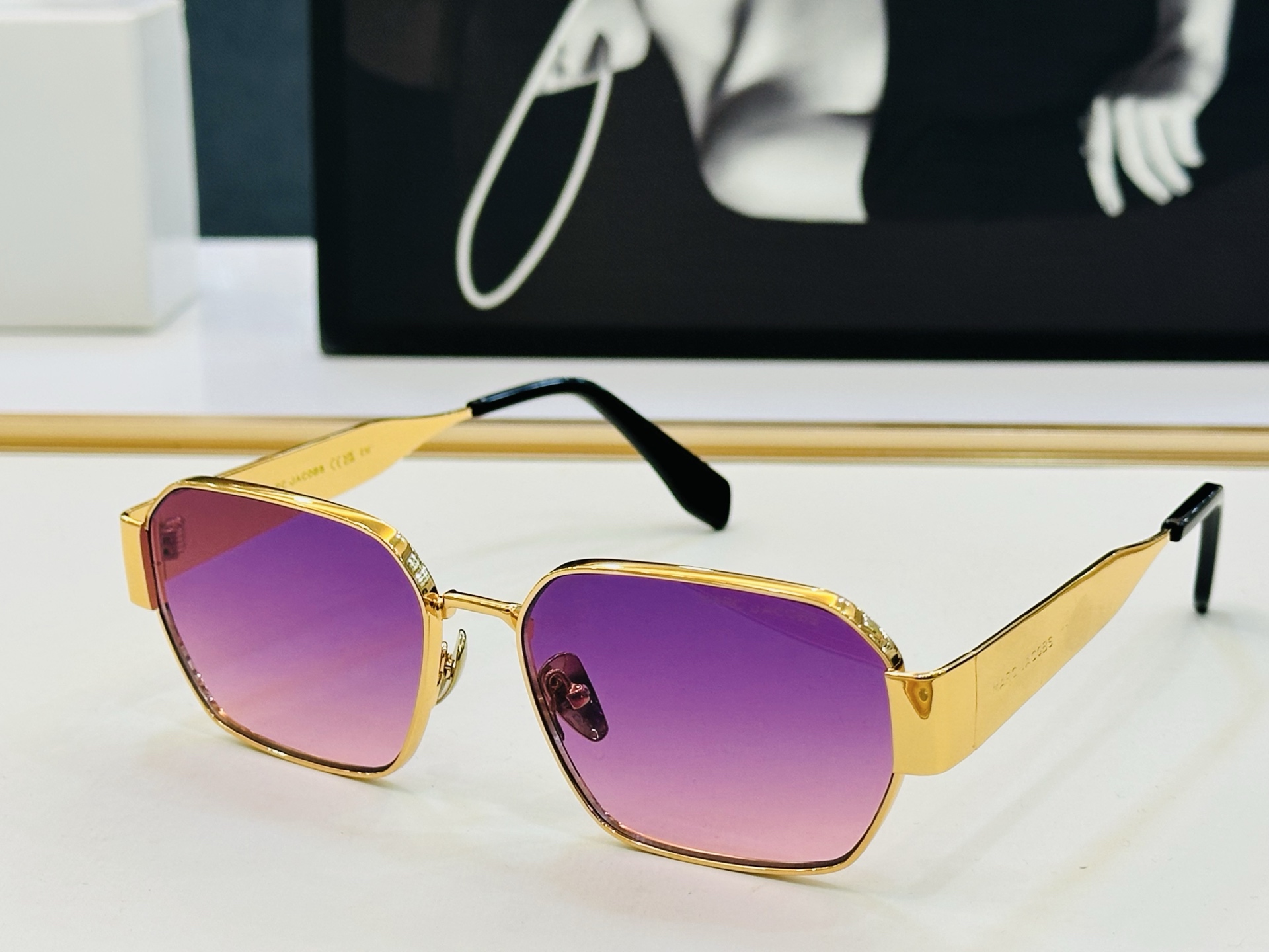 马杰克 MODEL: MARC805/S Size：57口16-145 。。。时尚款 XL大氣百搭的款式