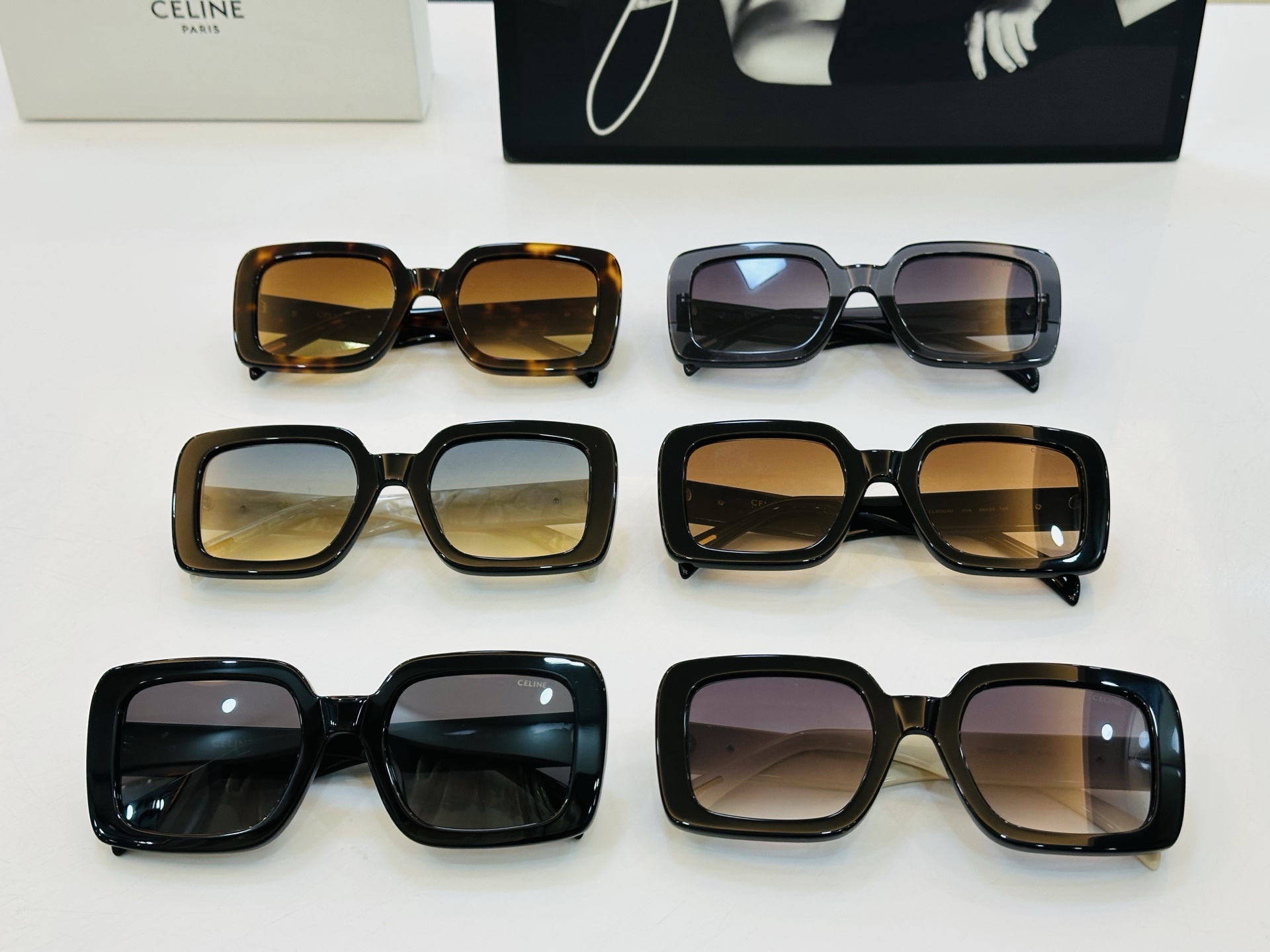 【CELINE】赛琳 CL40304 Size：54口23-145 一直热销的款式 欧美风 光泽度好 质