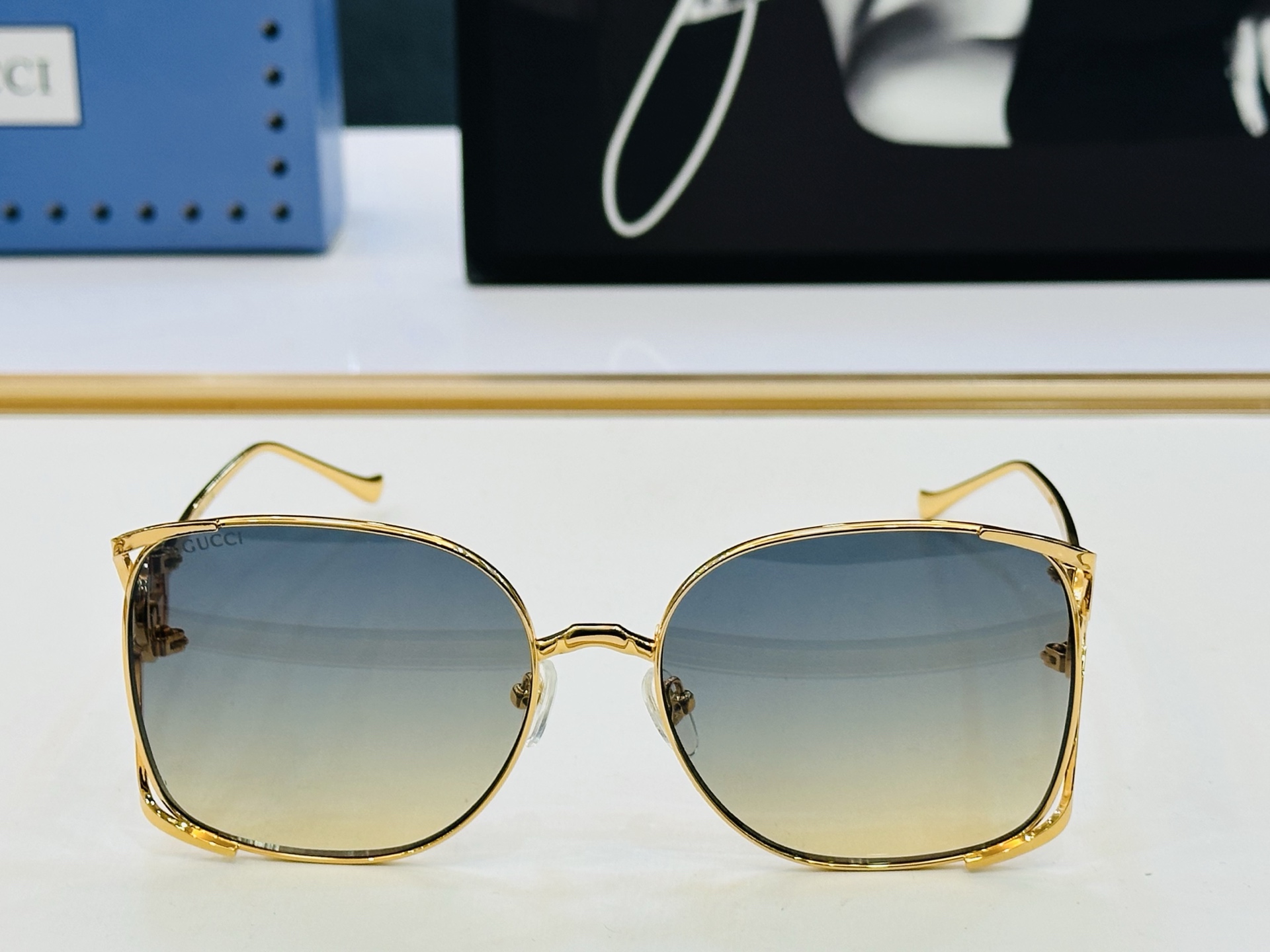 GUCC* 古家 GG1669 🐝🐝系列 Size：60口18-132 🍁🍁K 超绝品质 太阳镜 。