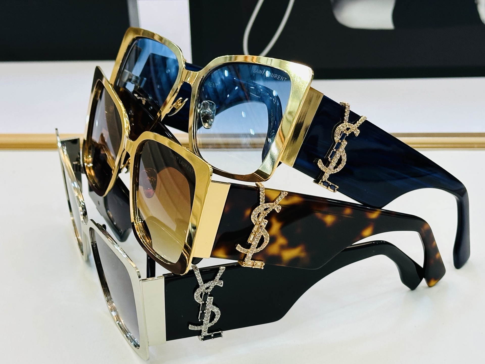 网红爆款 圣罗兰💫SL M1719L 💫Size：60口18-145 板材框设计 K俏皮甜美质感超好