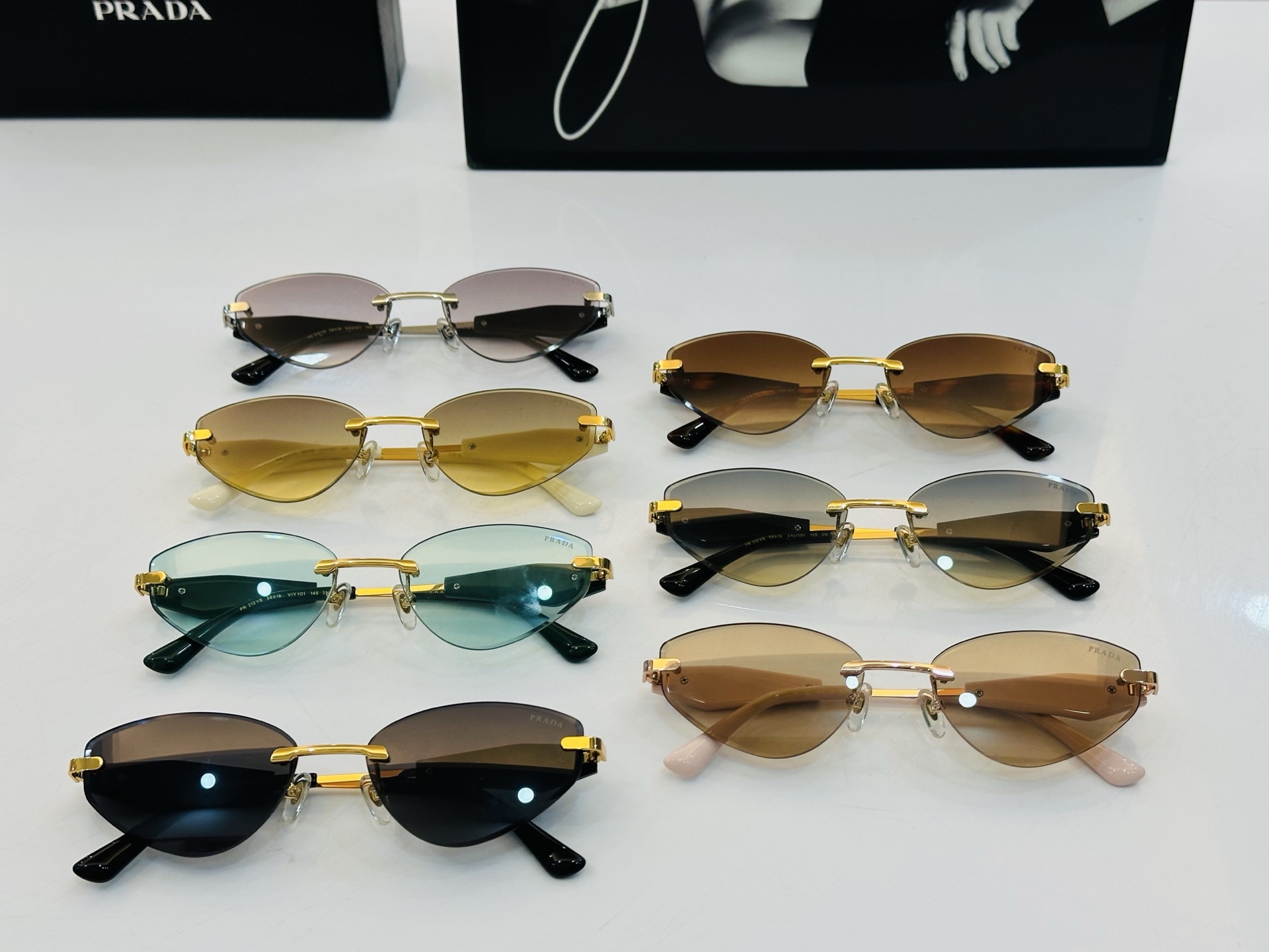 🔺PRAD*🔻普家 PR212VS Size：58口18-145 眼镜系列堪称精湛制作 彰显独特个性 J