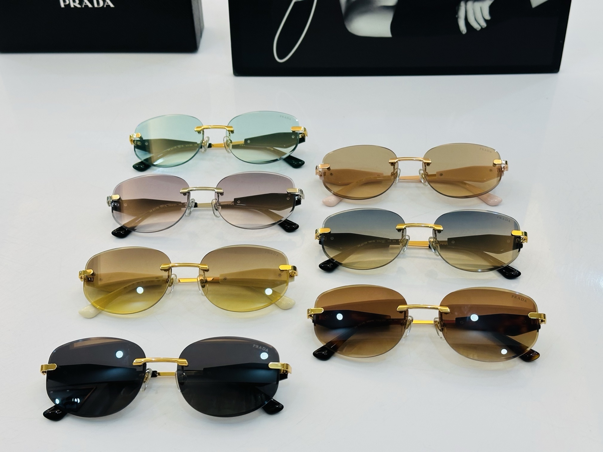 🔺PRAD*🔻普家 PR211VS Size：58口18-145 眼镜系列堪称精湛制作 彰显独特个性 J