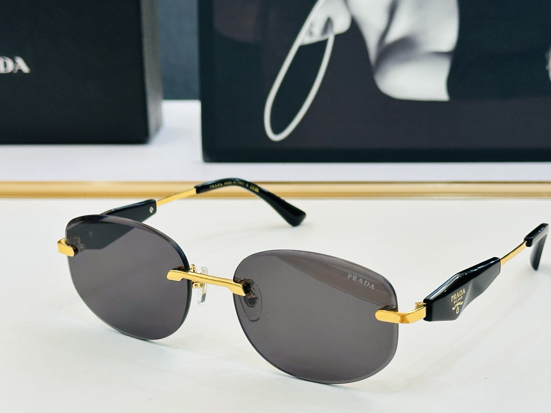 🔺PRAD*🔻普家 PR211VS Size：58口18-145 眼镜系列堪称精湛制作 彰显独特个性 J