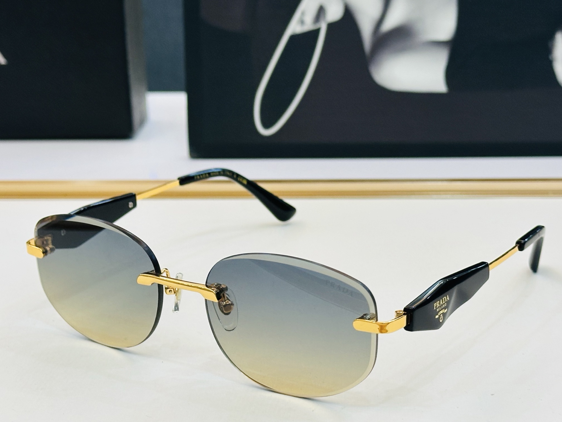 🔺PRAD*🔻普家 PR211VS Size：58口18-145 眼镜系列堪称精湛制作 彰显独特个性 J