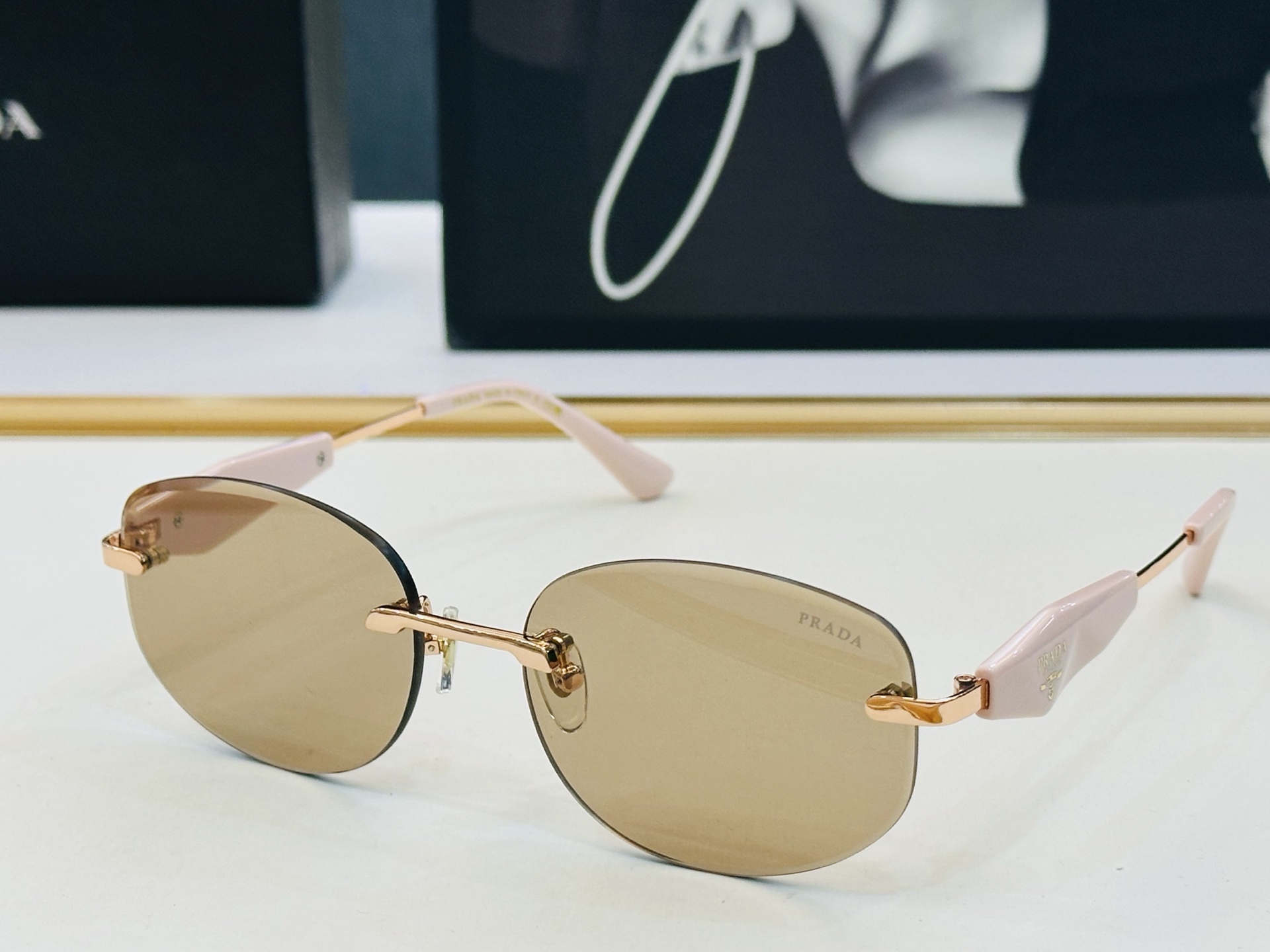 🔺PRAD*🔻普家 PR211VS Size：58口18-145 眼镜系列堪称精湛制作 彰显独特个性 J