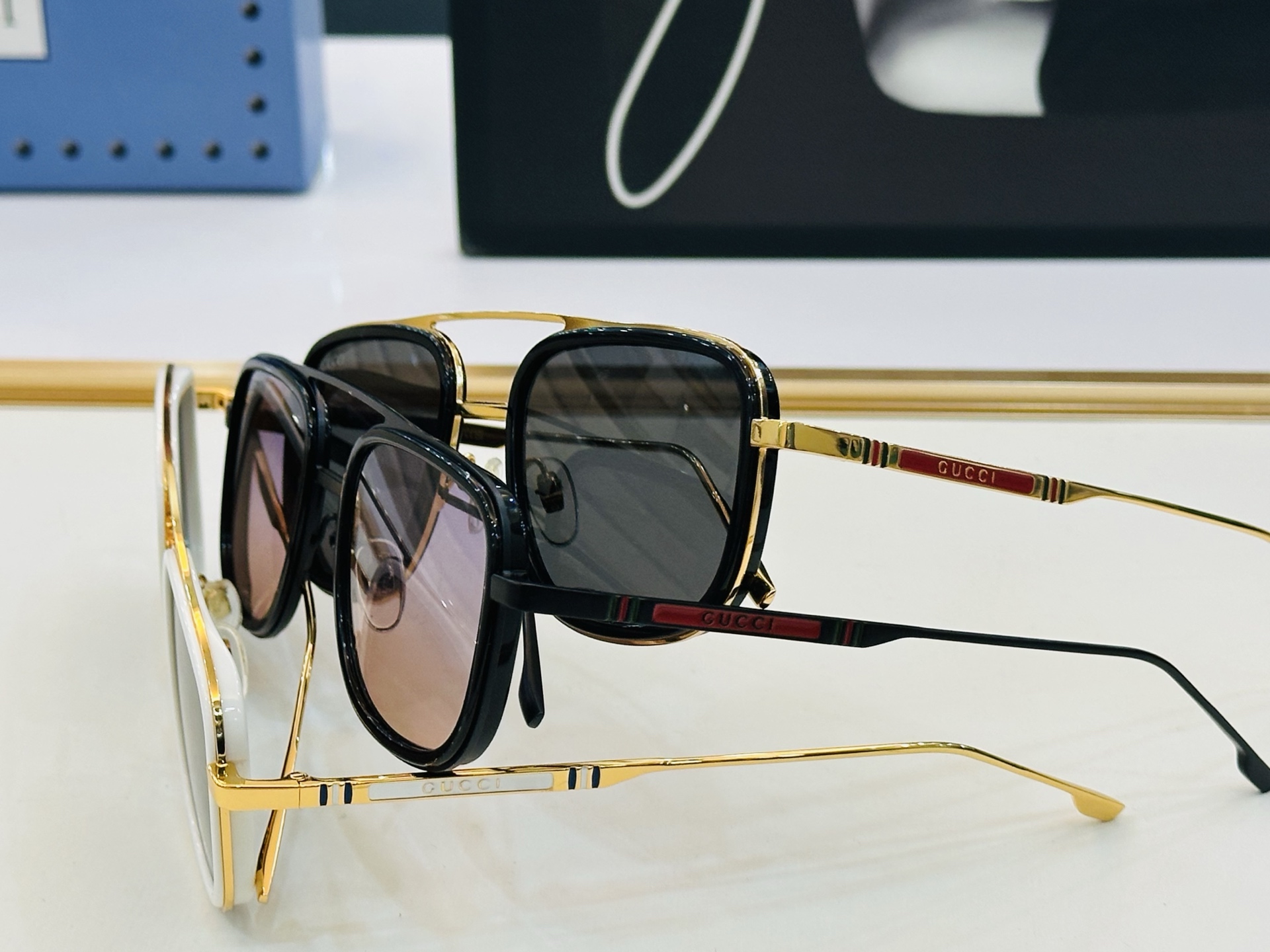 GUCC* 古家 GG1647 🐝🐝系列 Size：52口21-140 🍁🍁 J超绝品质太阳镜 。