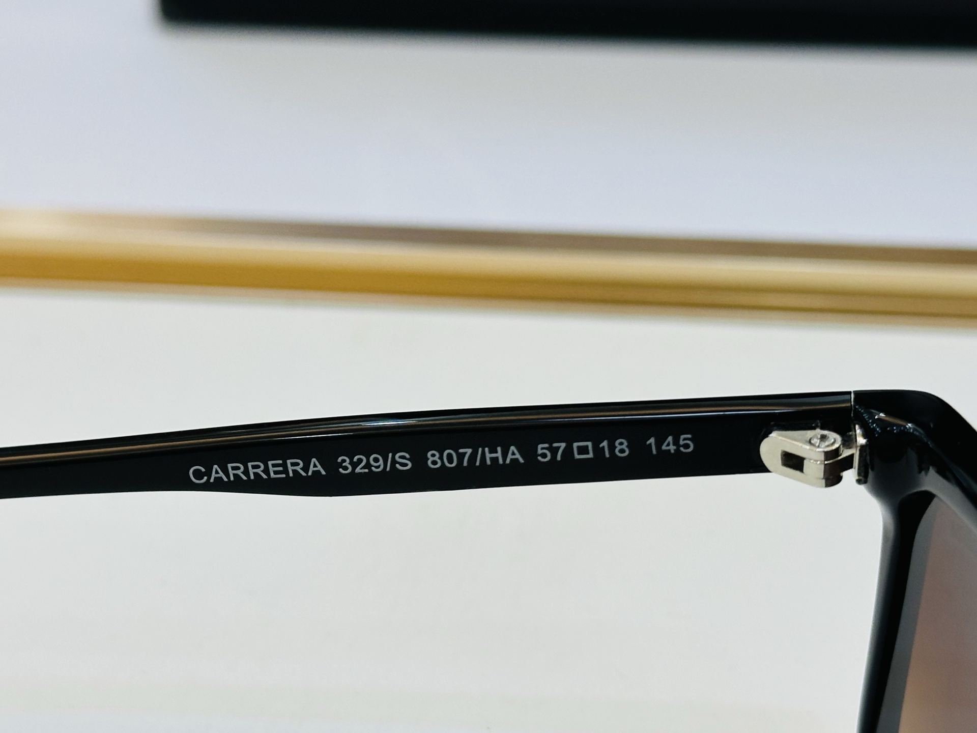 卡雷拉 CARRER* MODEL: 329/S Size：57口18-145 🐲🐲超轻材质 。L上脸超