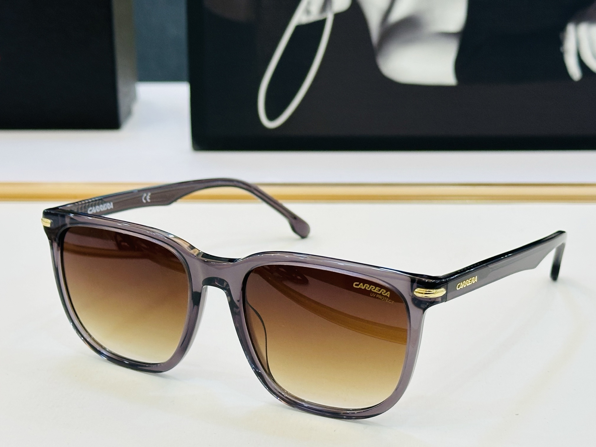 卡雷拉 CARRER* MODEL: 300/S Size：54口18-145 🐲🐲超轻材质 。L上脸超