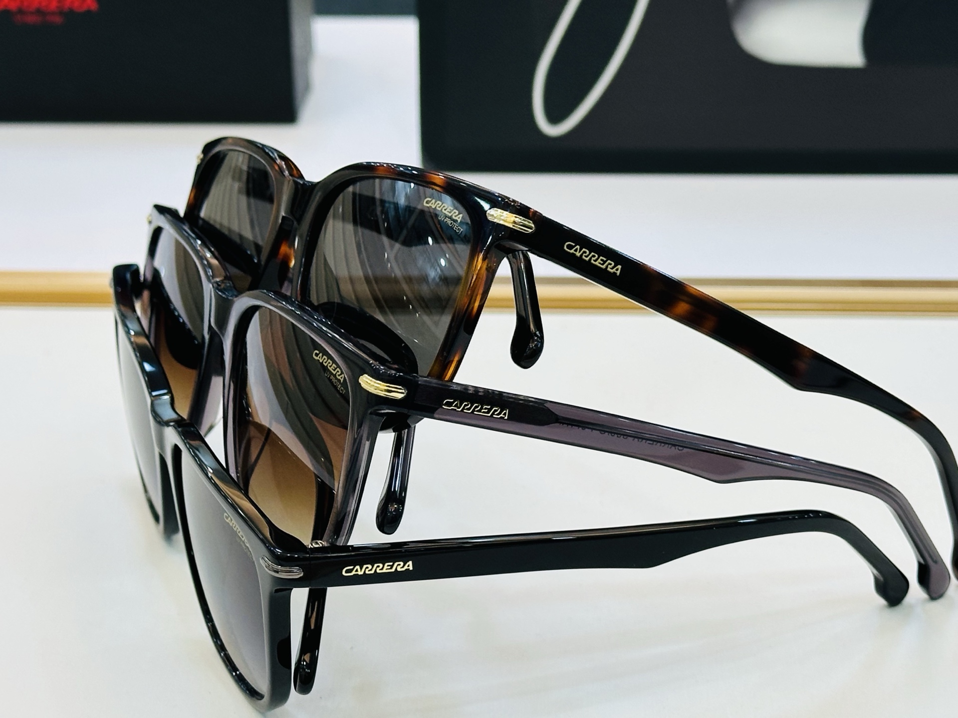 卡雷拉 CARRER* MODEL: 300/S Size：54口18-145 🐲🐲超轻材质 。L上脸超