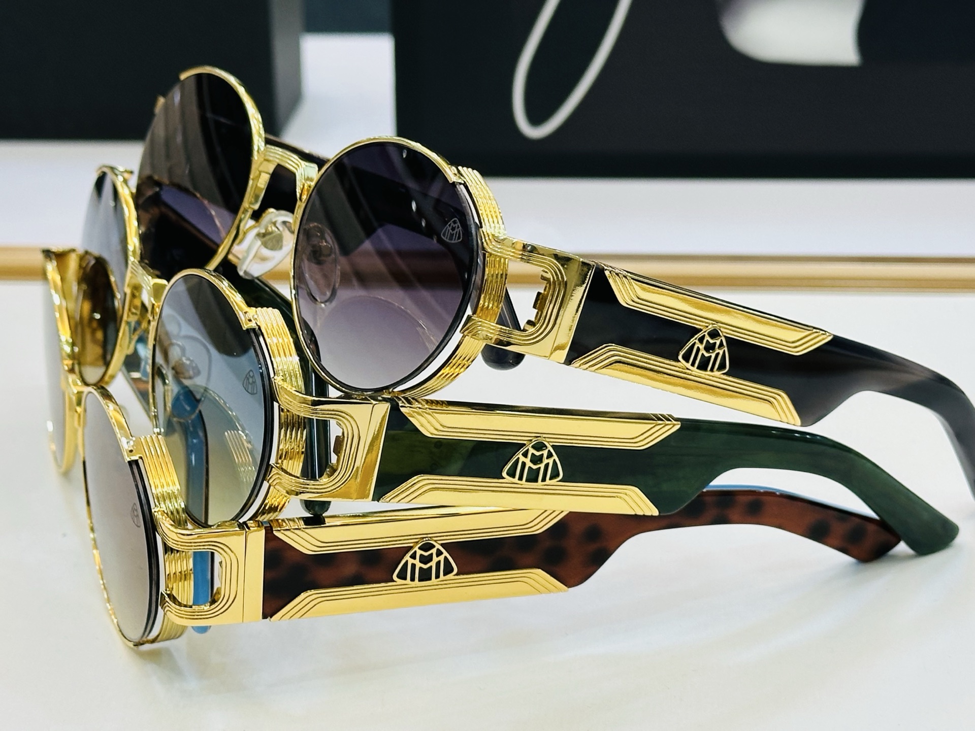 高品质 迈巴赫 🎉🎉做工精美💕💕MAYBAC*H Z35 Size：55口22-143 质感十足 b👍高