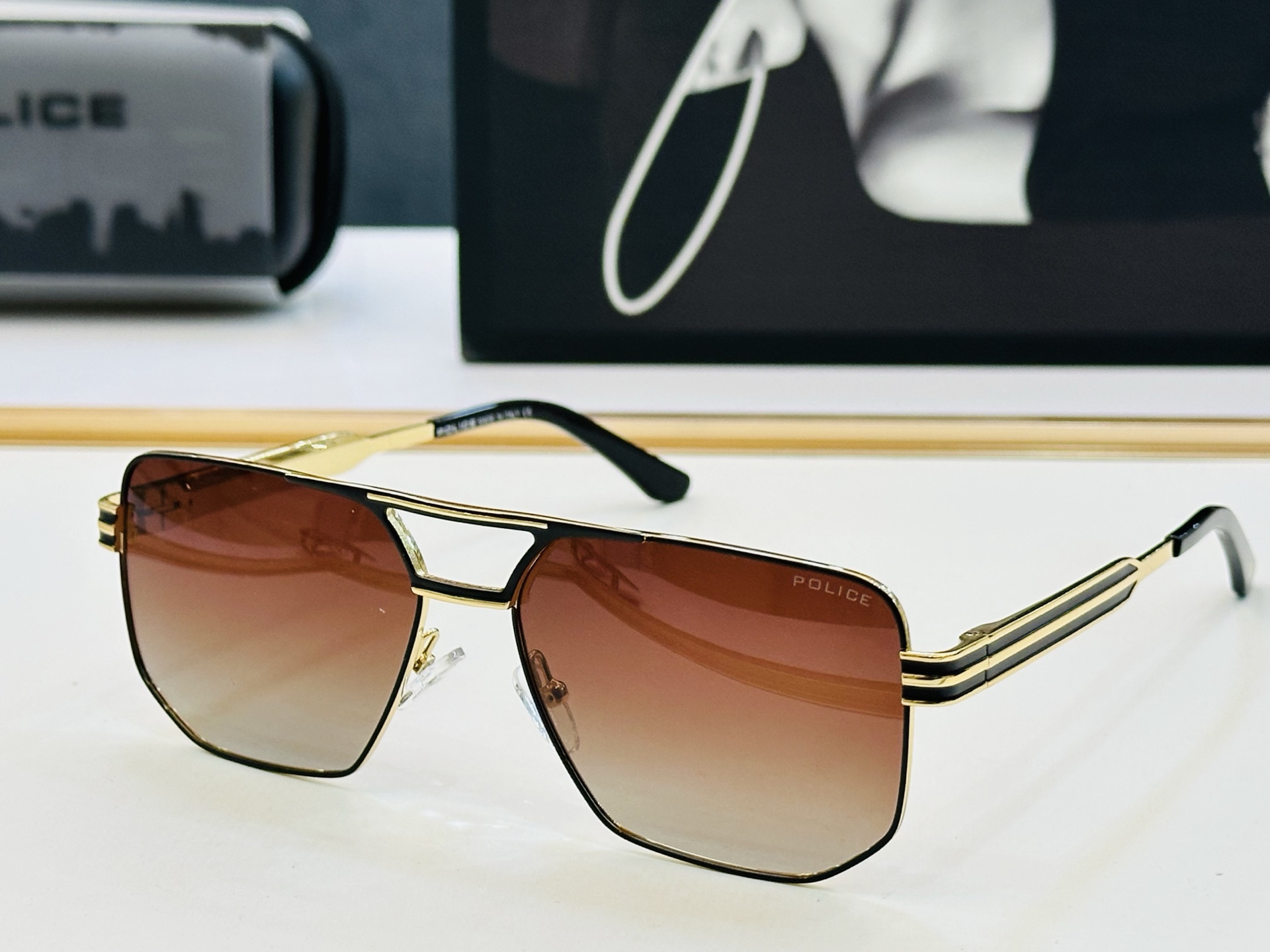 🆕警察 POLICE SPL101 最新款 Size：57口16-145 💫💫时尚舒适 💍yue超轻