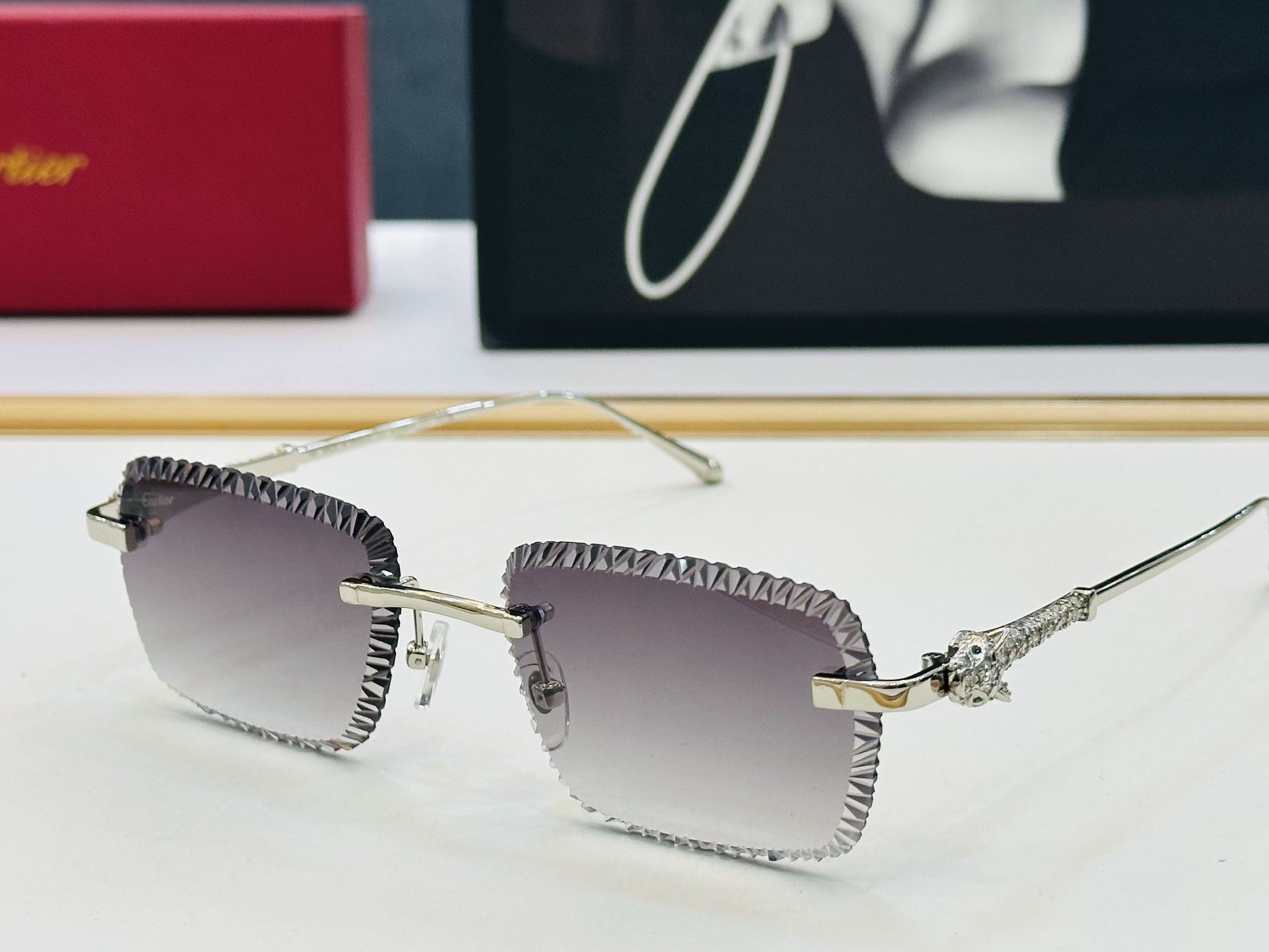 Cartie* 卡家 CT01841 太阳镜 Size：56口18-145 工艺精湛气质十足！bm男女同