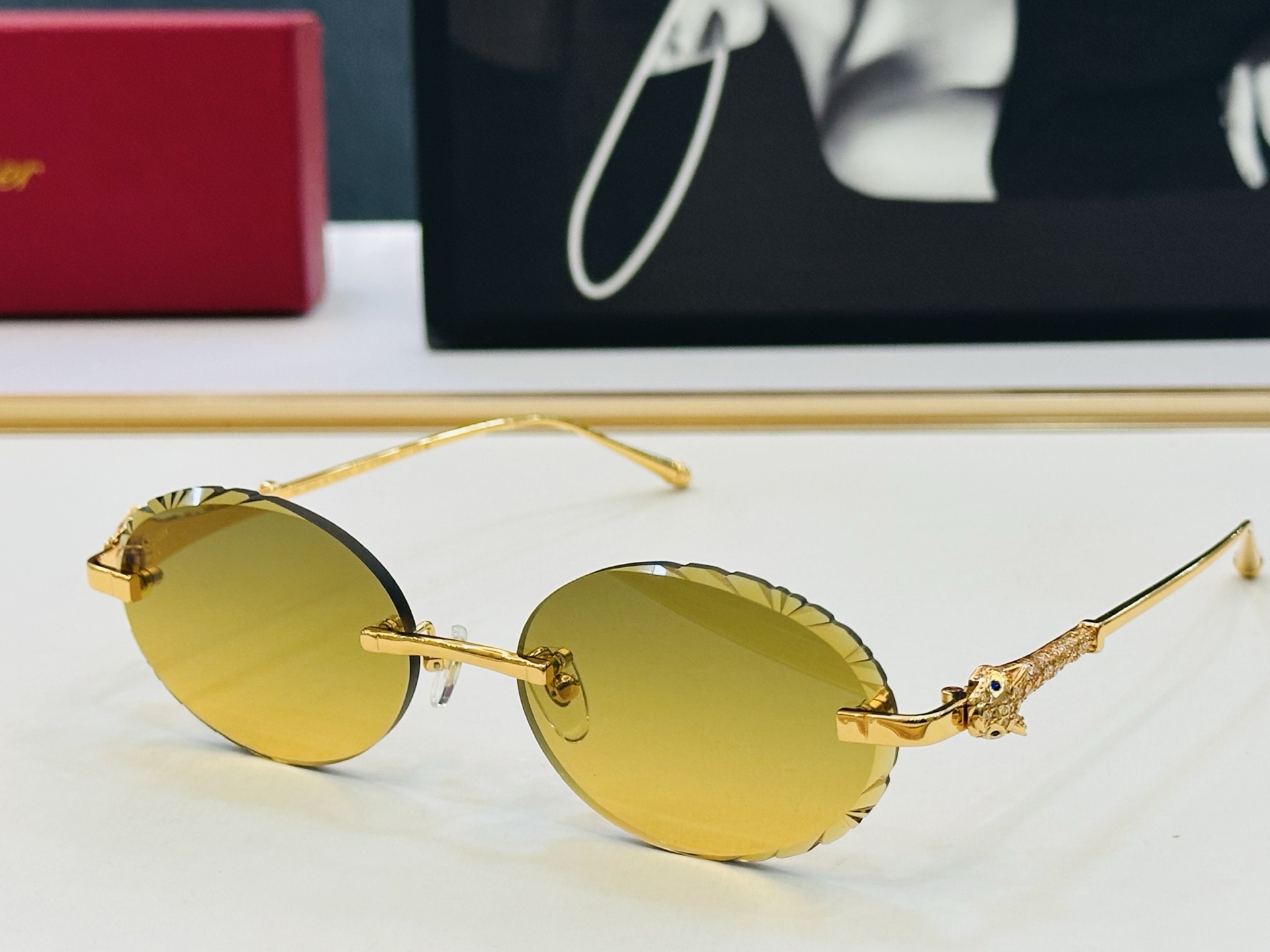 Cartie* 卡家 CT01843 太阳镜 Size：56口18-145 工艺精湛气质十足！bm男女同