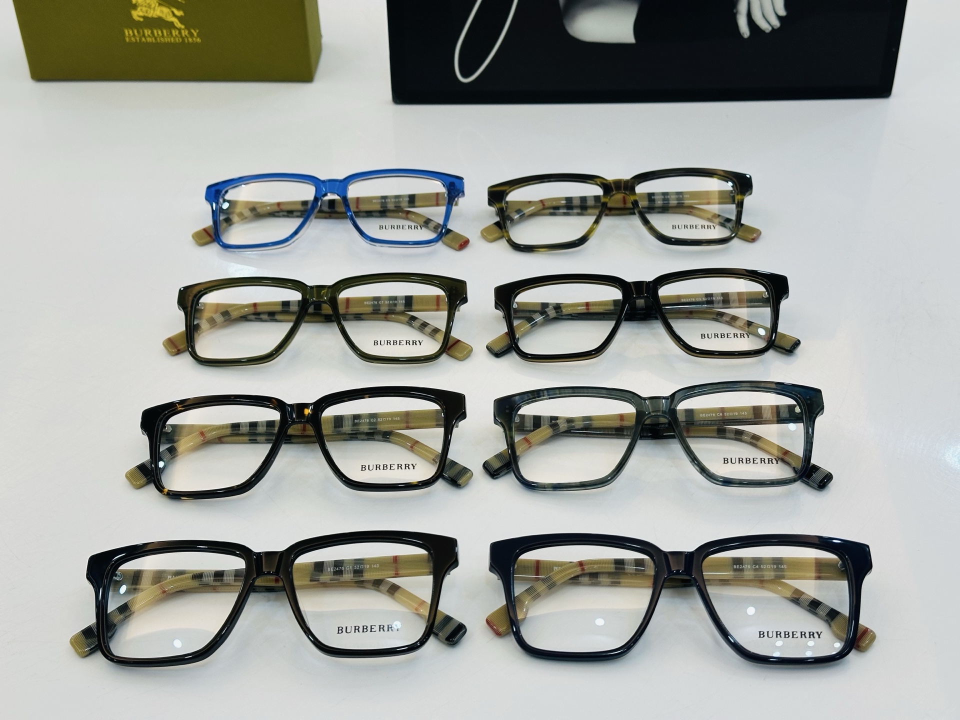 新款 BURBERR*🔻巴家 BE2476 百搭镜架Size：52口19-145 高品质 到货 🌲🌲🌲Z