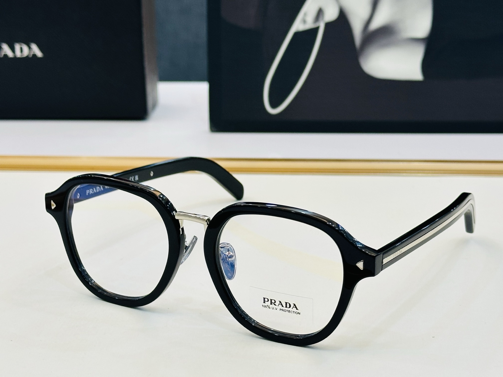 🔺PRAD*🔻普家 SPR C05S Size：52口21-145 眼镜系列堪称精湛制作 彰显独特个 一