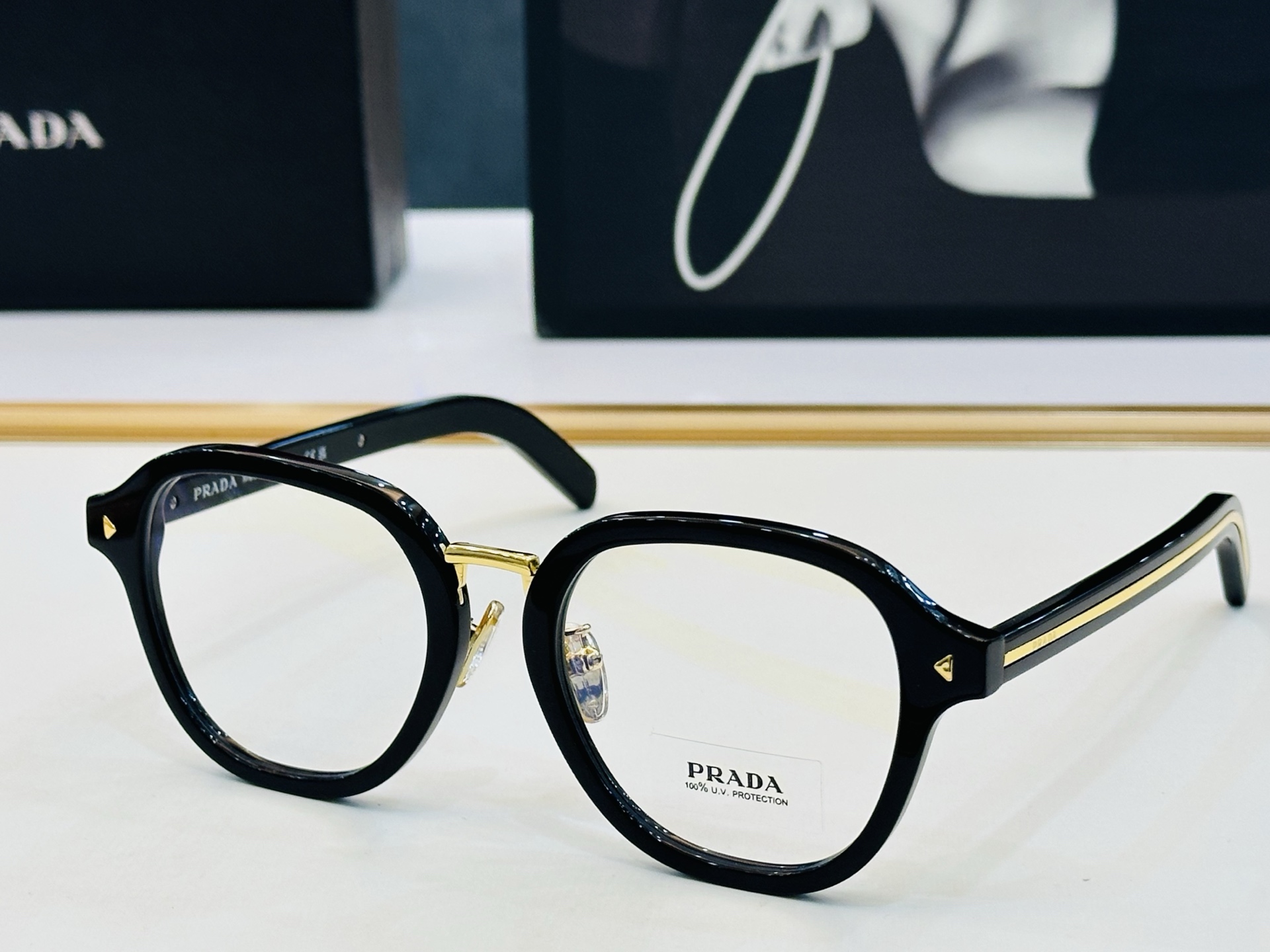 🔺PRAD*🔻普家 SPR C05S Size：52口21-145 眼镜系列堪称精湛制作 彰显独特个 一