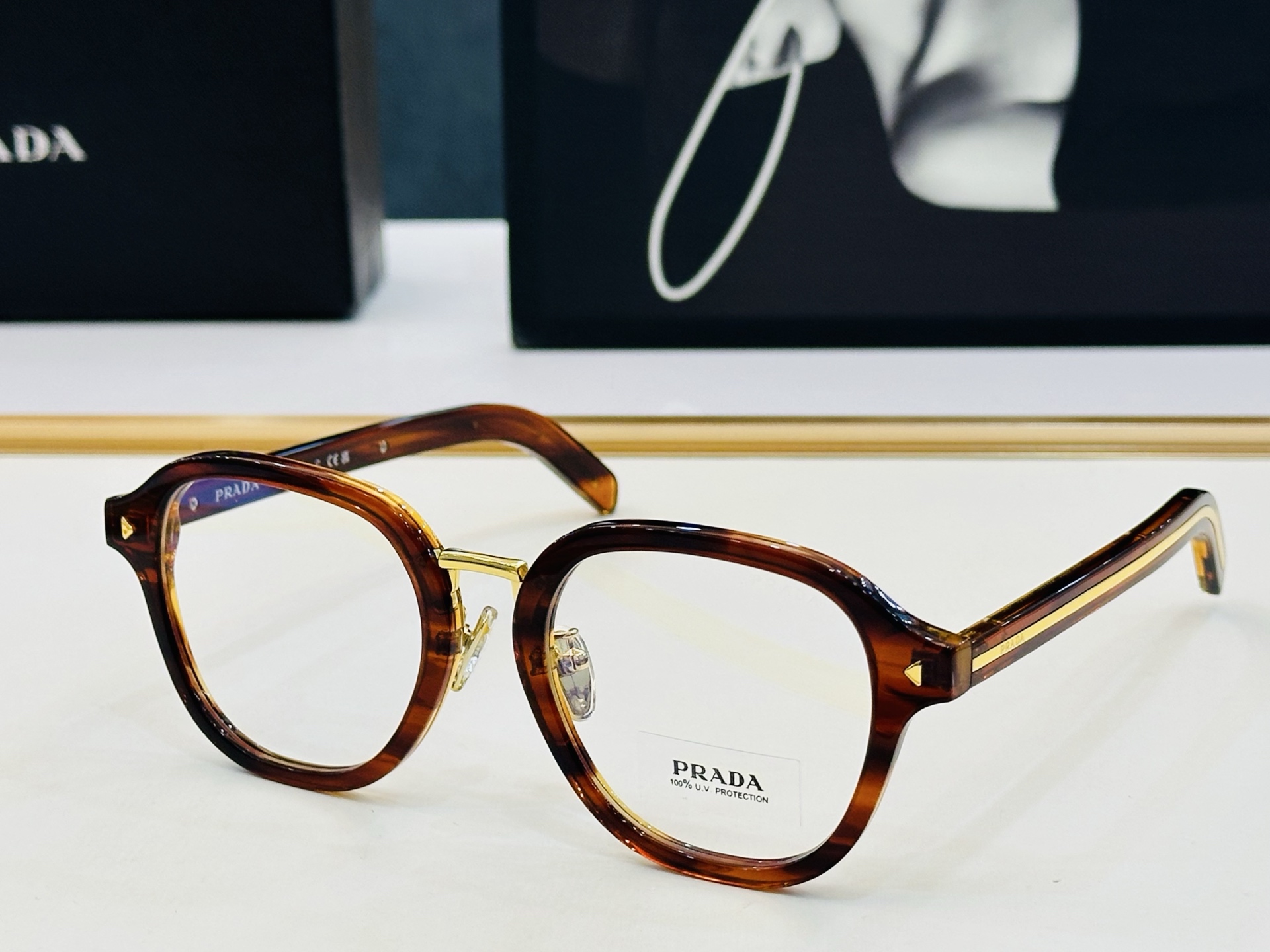 🔺PRAD*🔻普家 SPR C05S Size：52口21-145 眼镜系列堪称精湛制作 彰显独特个 一