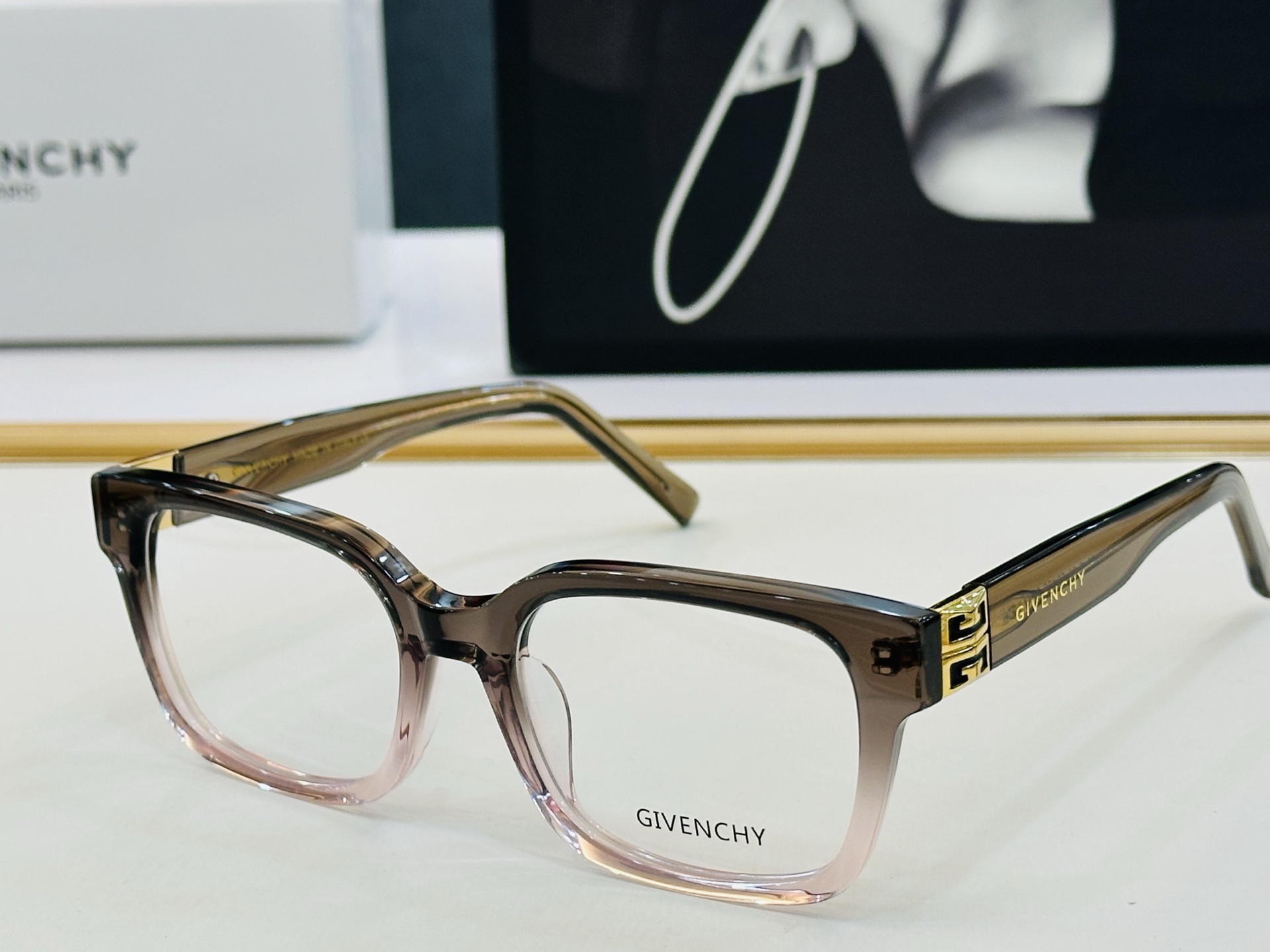 Givench* 纪凡家 GV0122 Size：52口20-147 原单 👍👍细节做工精细 D配光镜