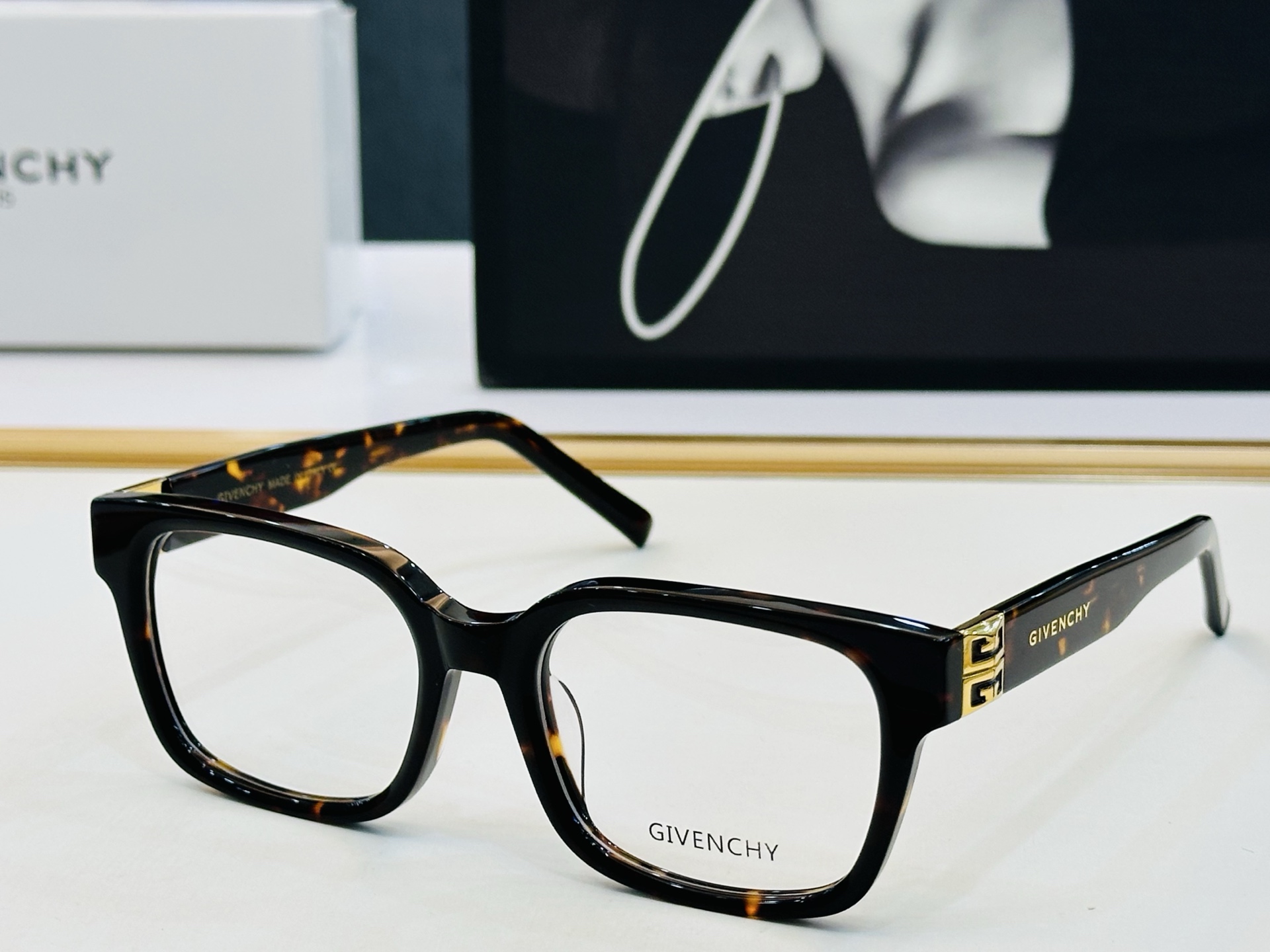 Givench* 纪凡家 GV0122 Size：52口20-147 原单 👍👍细节做工精细 D配光镜