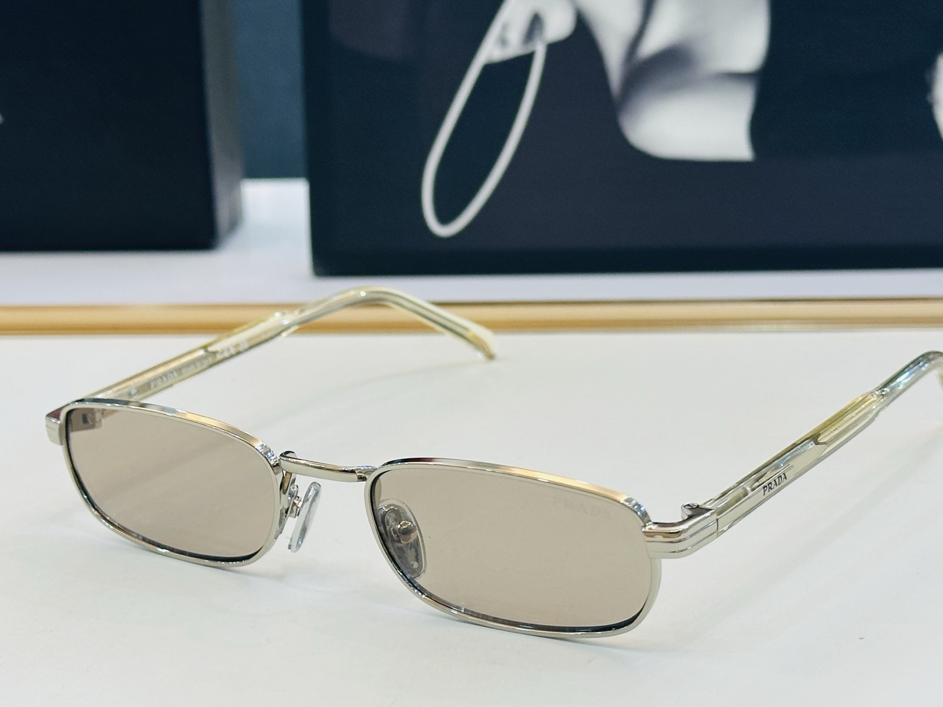 🔺PRAD*🔻普家 SPR B54 Size：54口20-145 眼镜系列堪称精湛制作 彰显独特个性 B