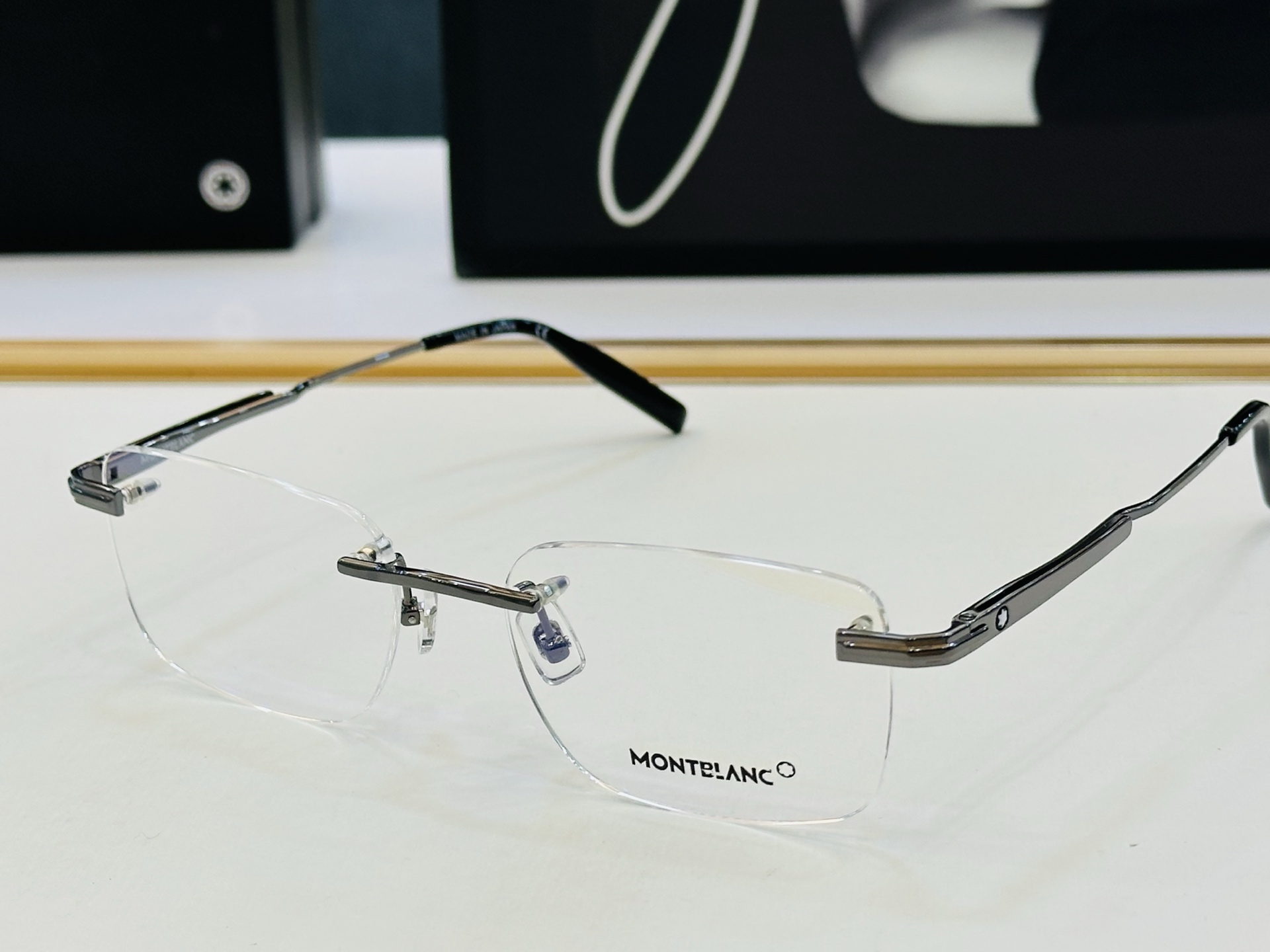 MB0279 Size：54口19-145 🌤万宝龙 非常能彰显一个人的品味品质做工稳实 L配光架