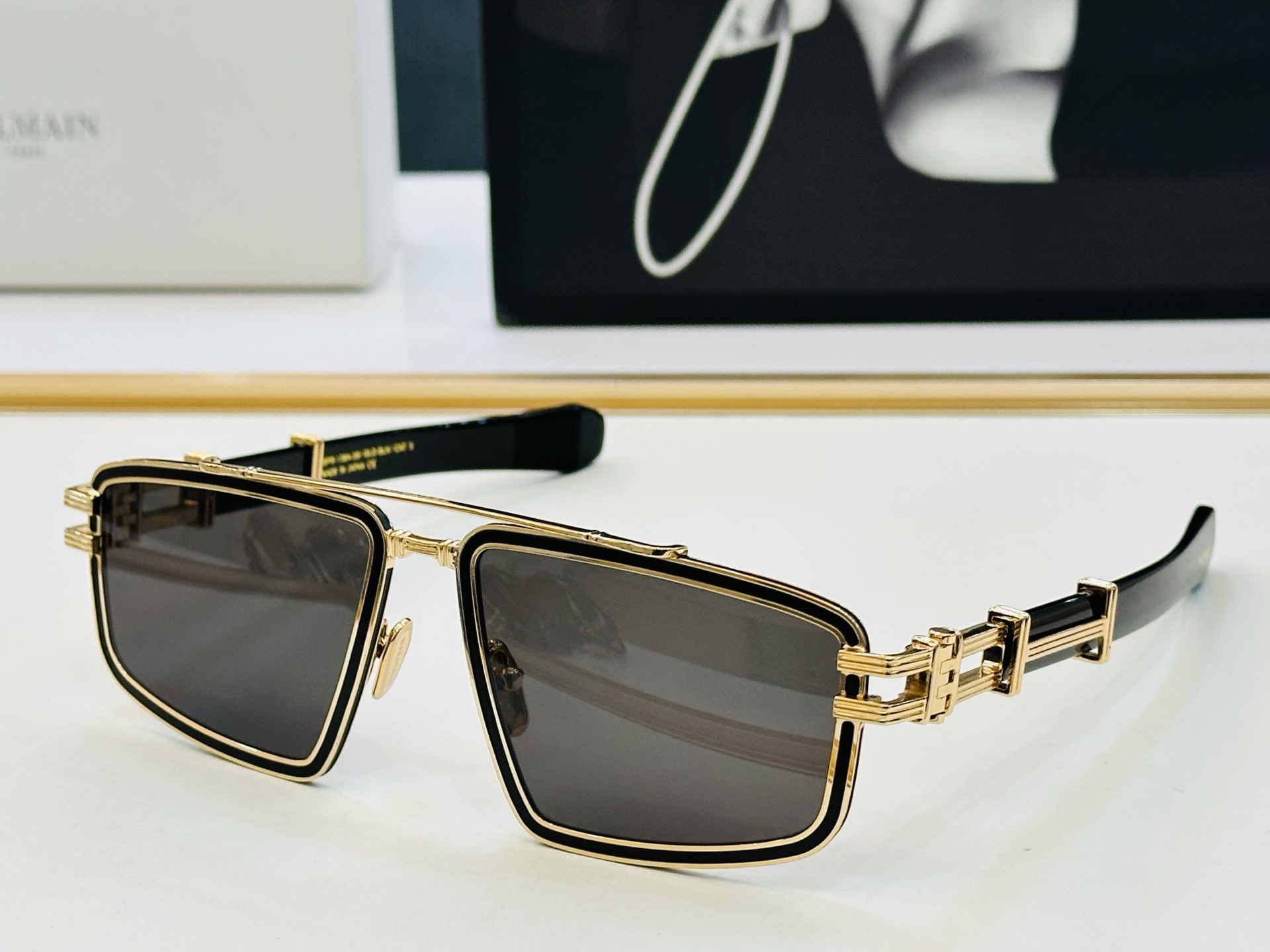 🆕 Balmain巴尔曼🌞男女款太阳镜 BPS-139A 内镀蓝膜 Size：59口17-140 🇨🇳🇨