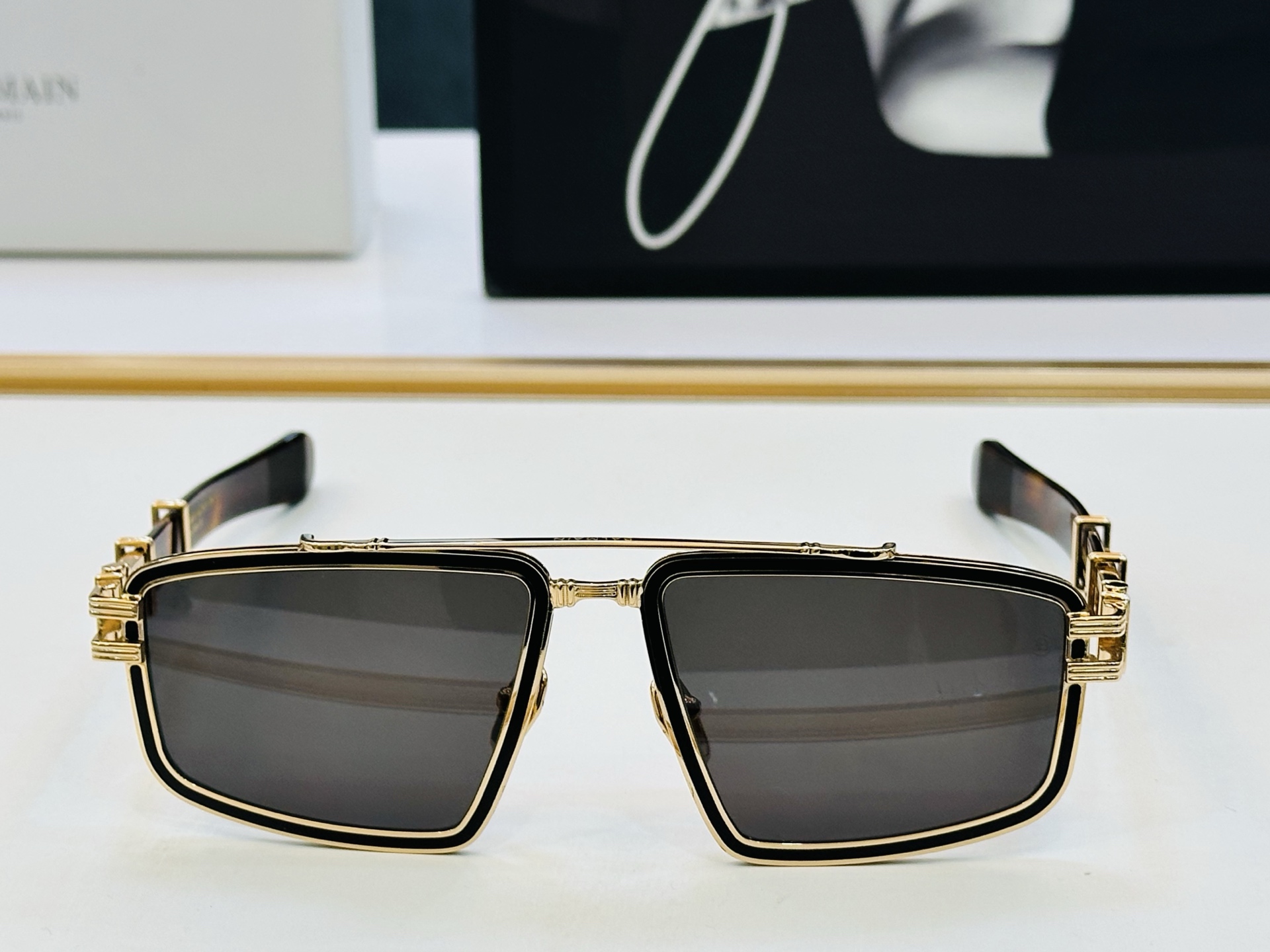 🆕 Balmain巴尔曼🌞男女款太阳镜 BPS-139A 内镀蓝膜 Size：59口17-140 🇨🇳🇨