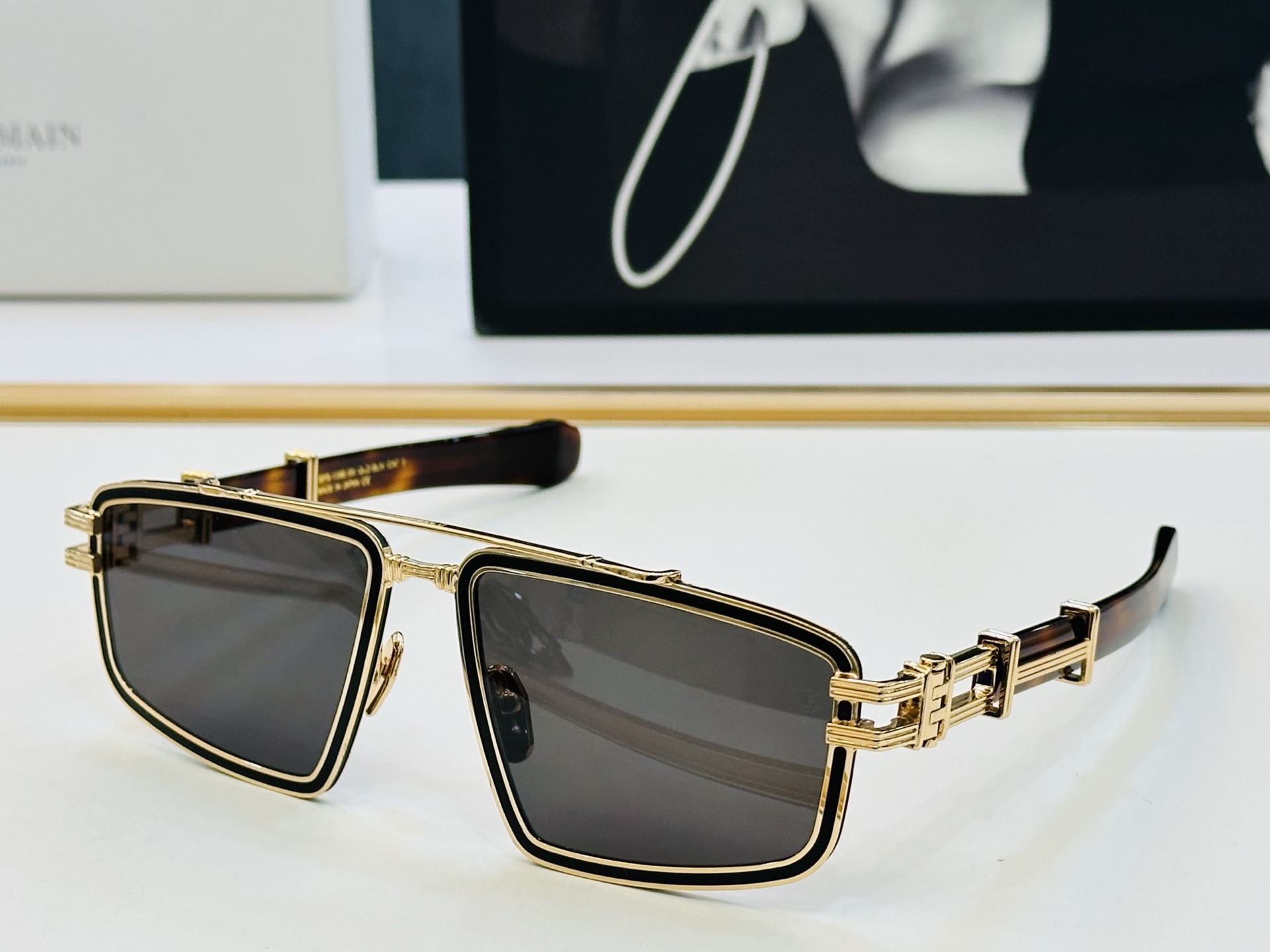 🆕 Balmain巴尔曼🌞男女款太阳镜 BPS-139A 内镀蓝膜 Size：59口17-140 🇨🇳🇨