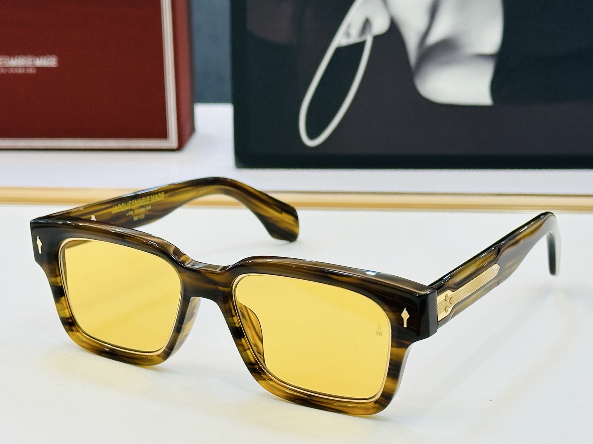 JACQUES MARIE MOLINO 日本手工眼镜 镜框採用上板材打造出 SIZE：55口18 CC