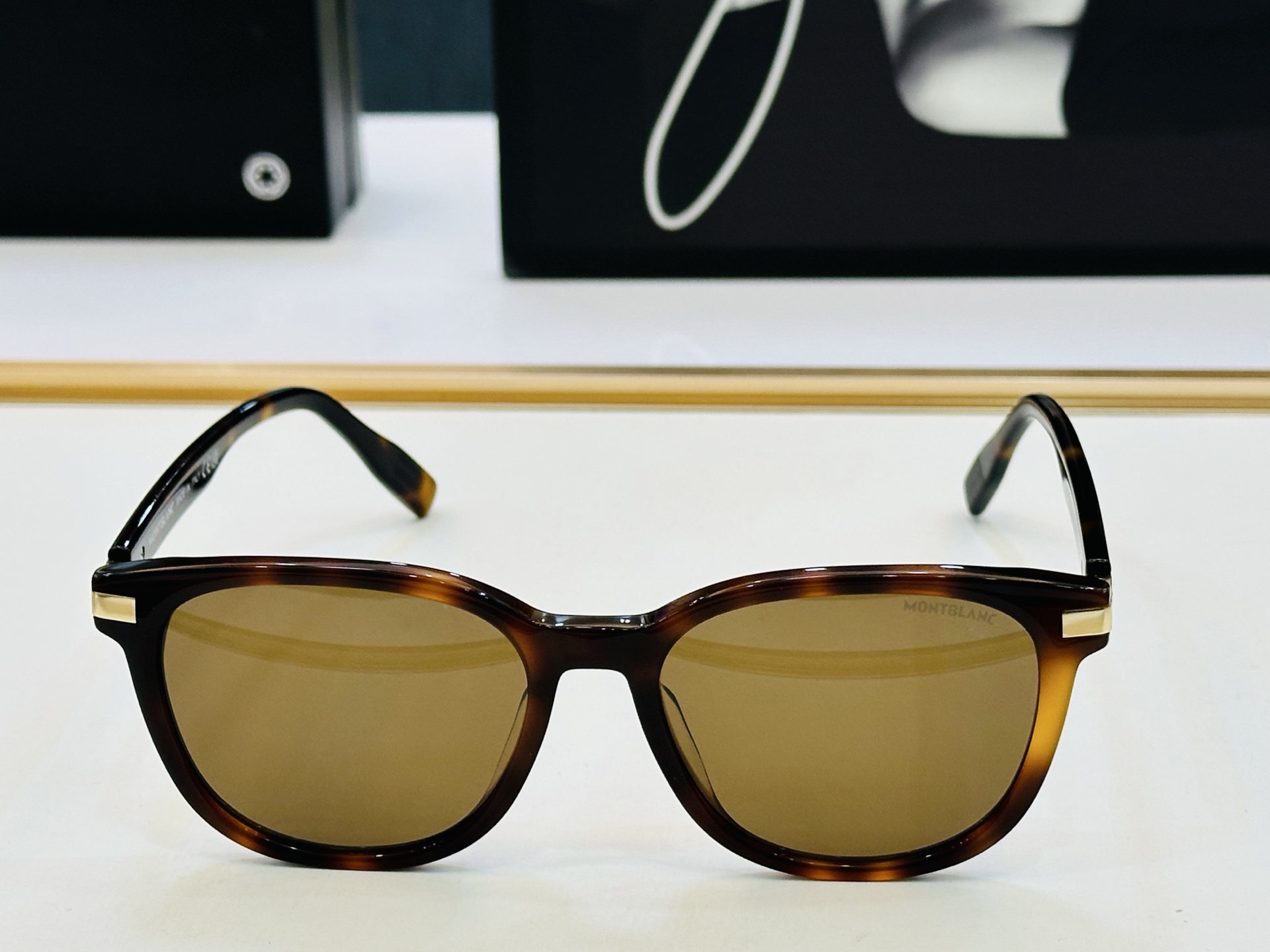 MB0304SA Size：55口18-150 🌤万宝龙 非常能彰显一个人的品味品质做工稳实 L 太阳镜